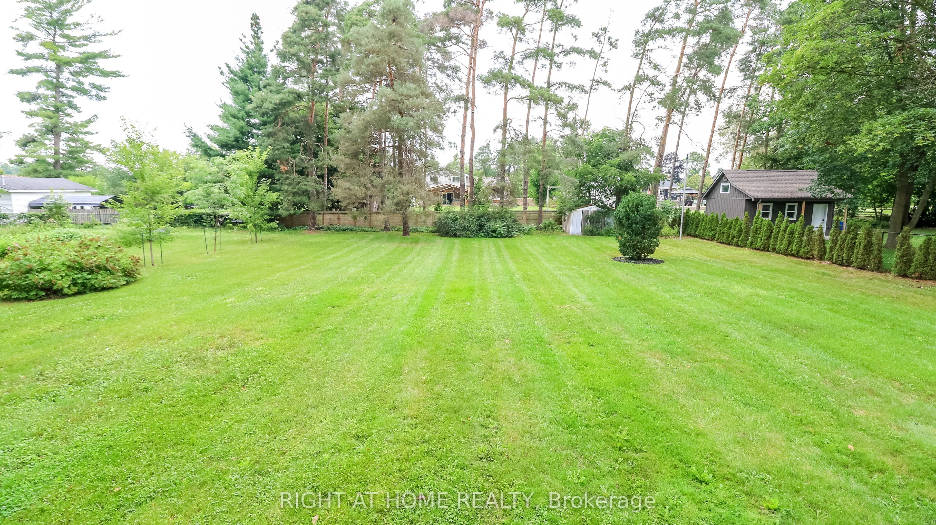 8 Sunset Street Property Photo 6