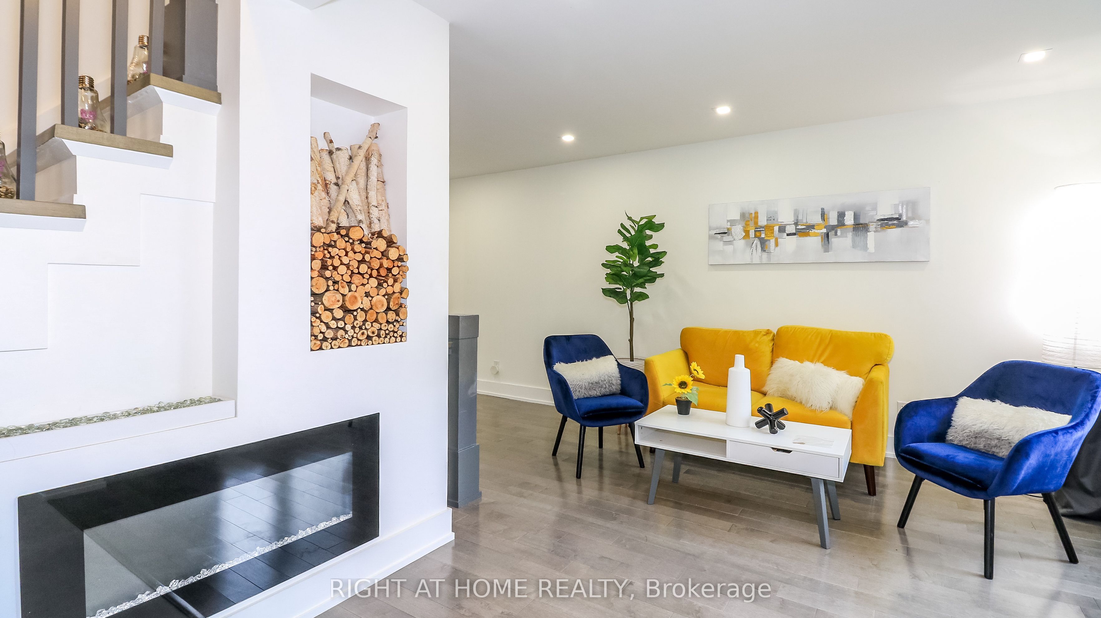 8 Sunset Street Property Photo 9