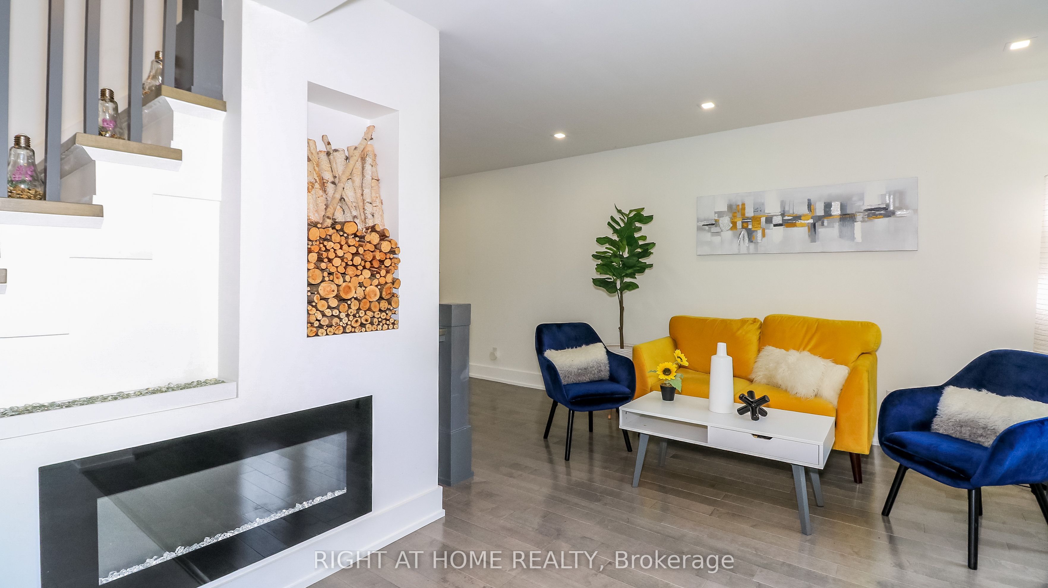 8 Sunset Street Property Photo 27