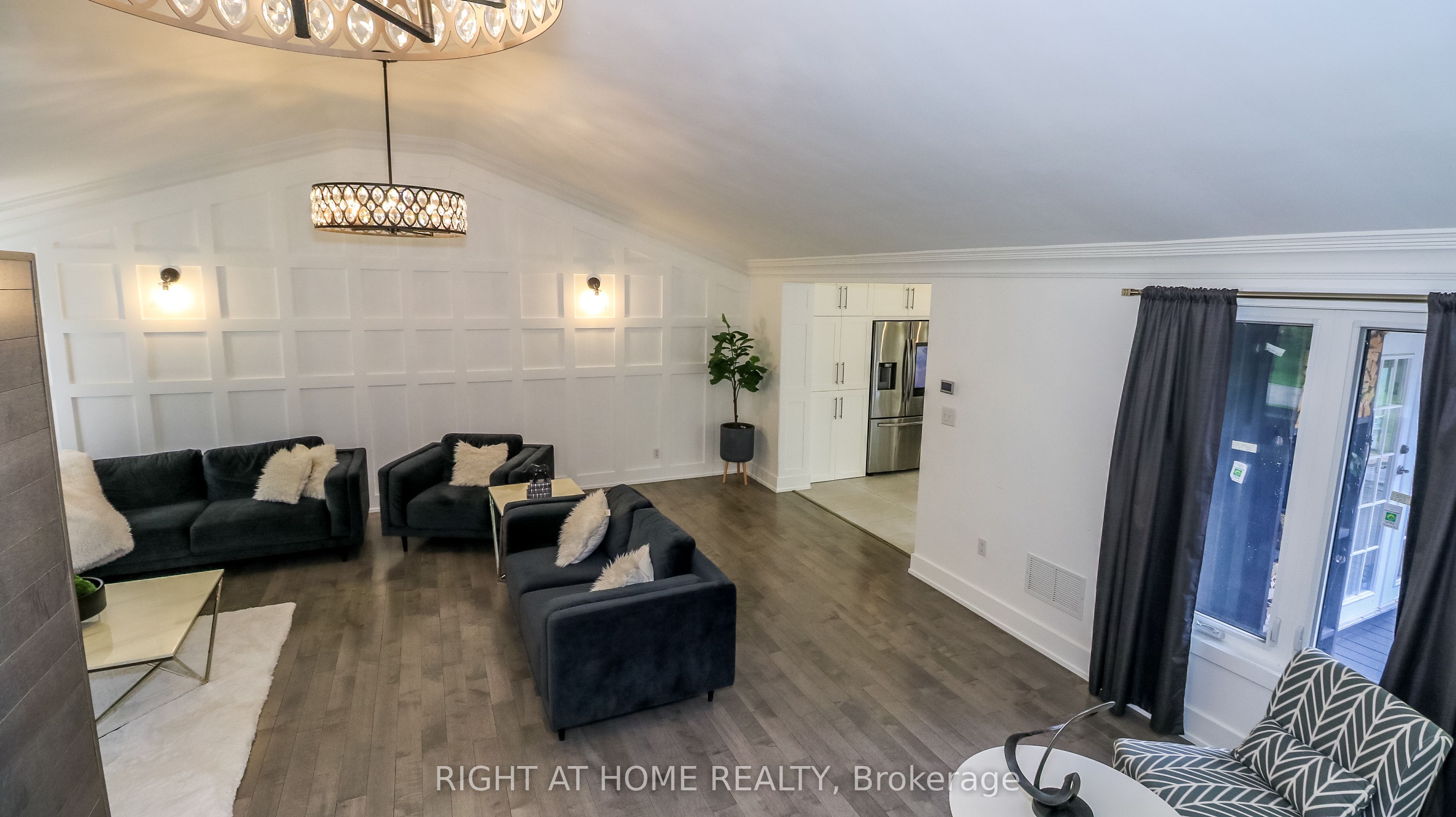 8 Sunset Street Property Photo 48