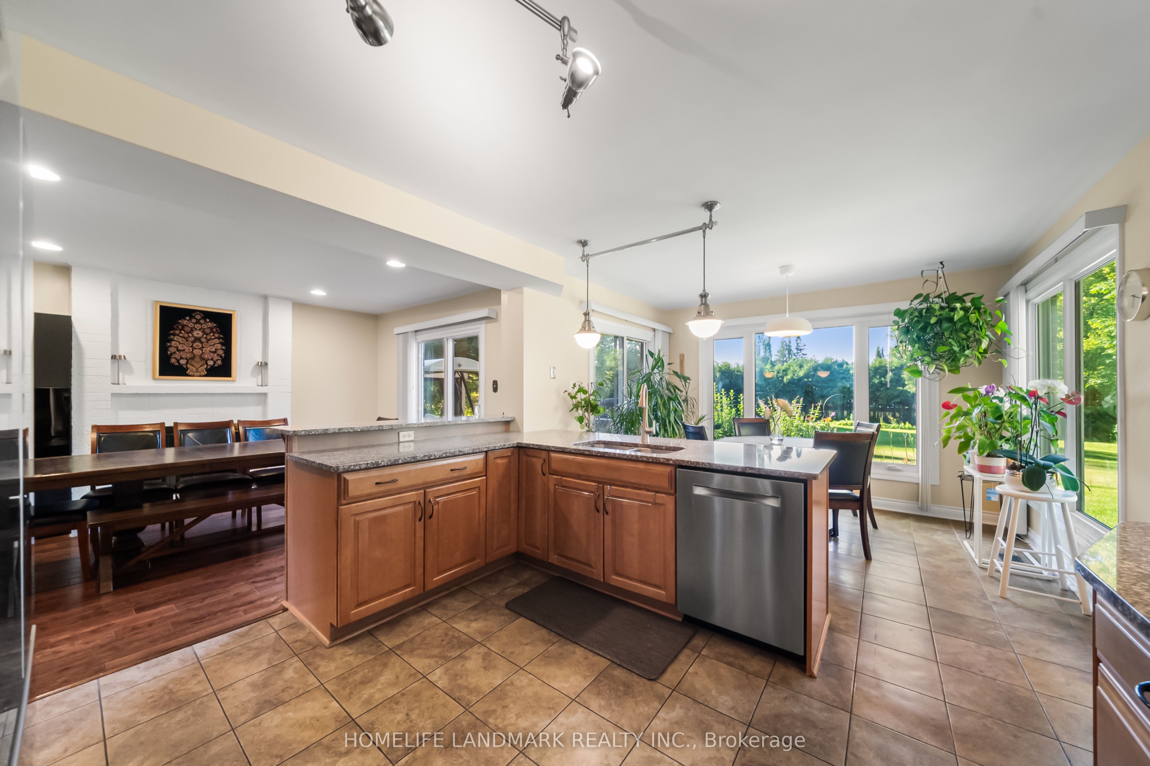 148 Burton Grove Property Photo 17