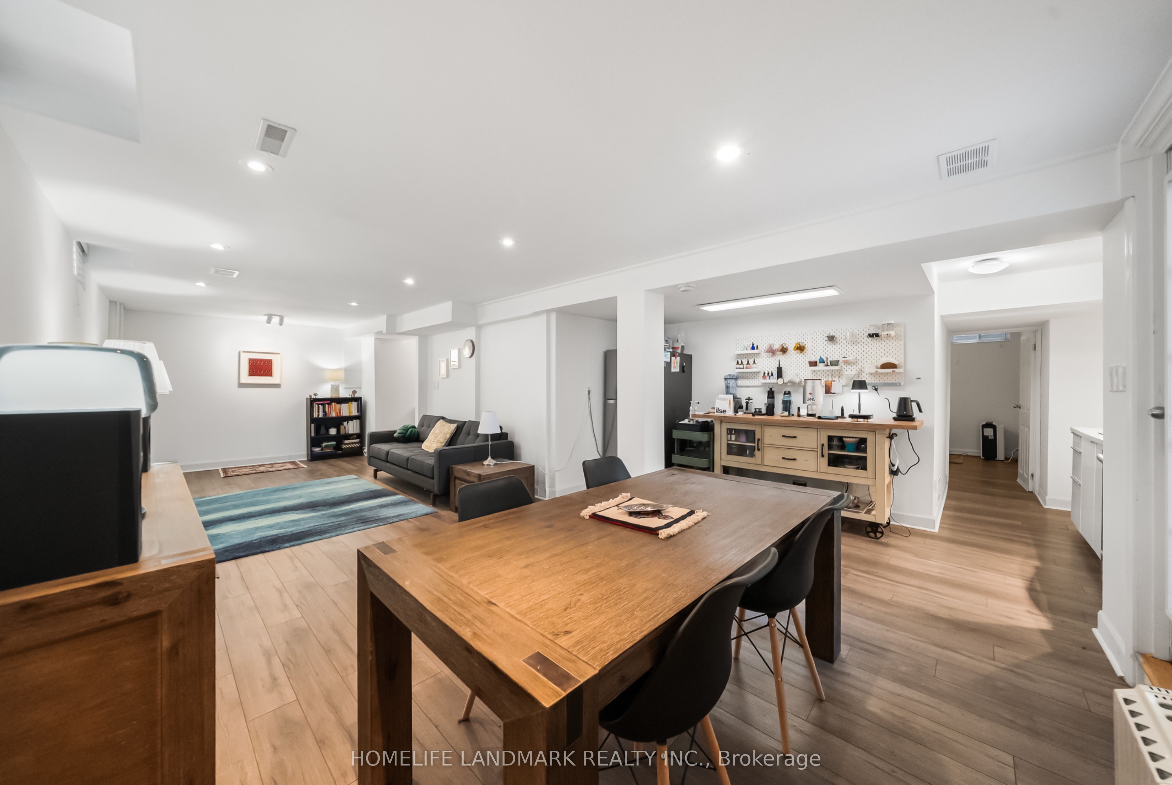 148 Burton Grove Property Photo 33