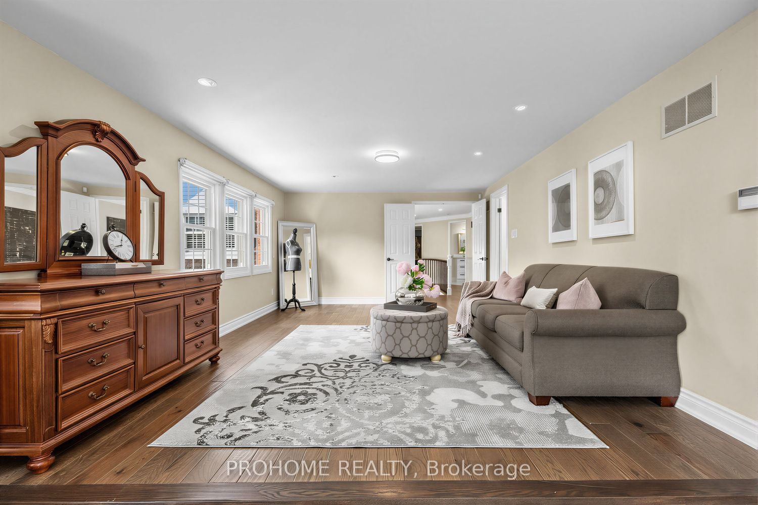 43 Rosemead Close Property Photo 19