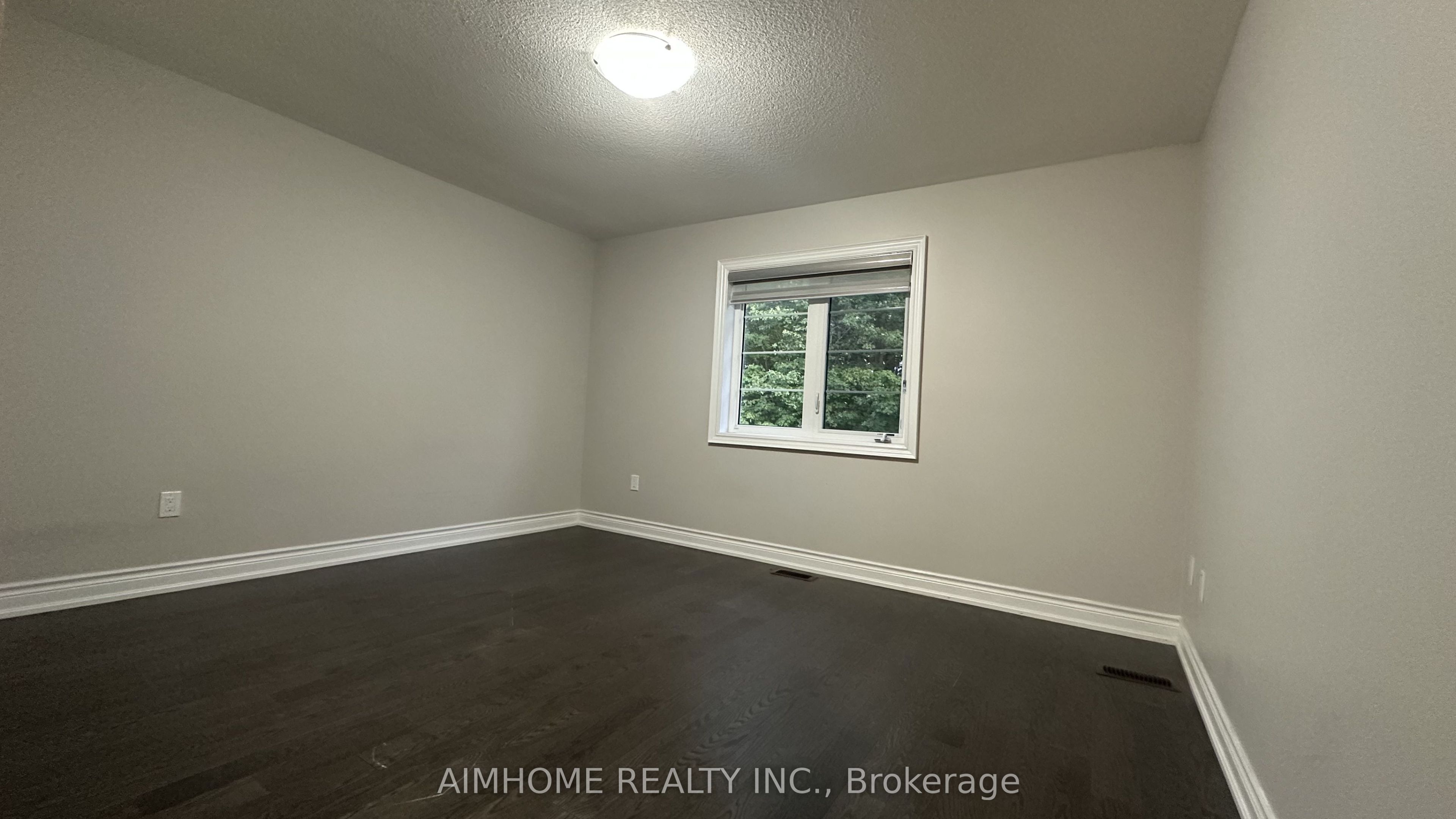 52 Liam Lane Property Photo 15