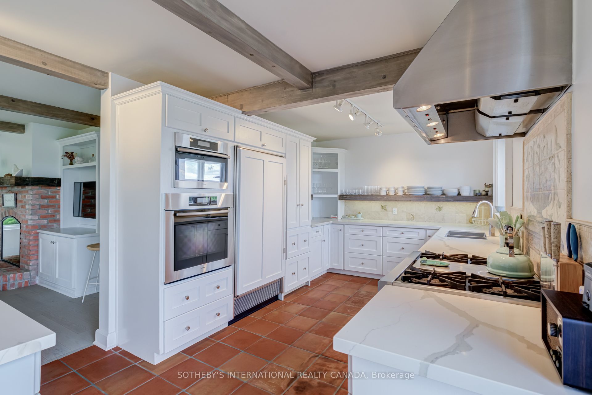 995611 Mono-adjala Townline Property Photo 13
