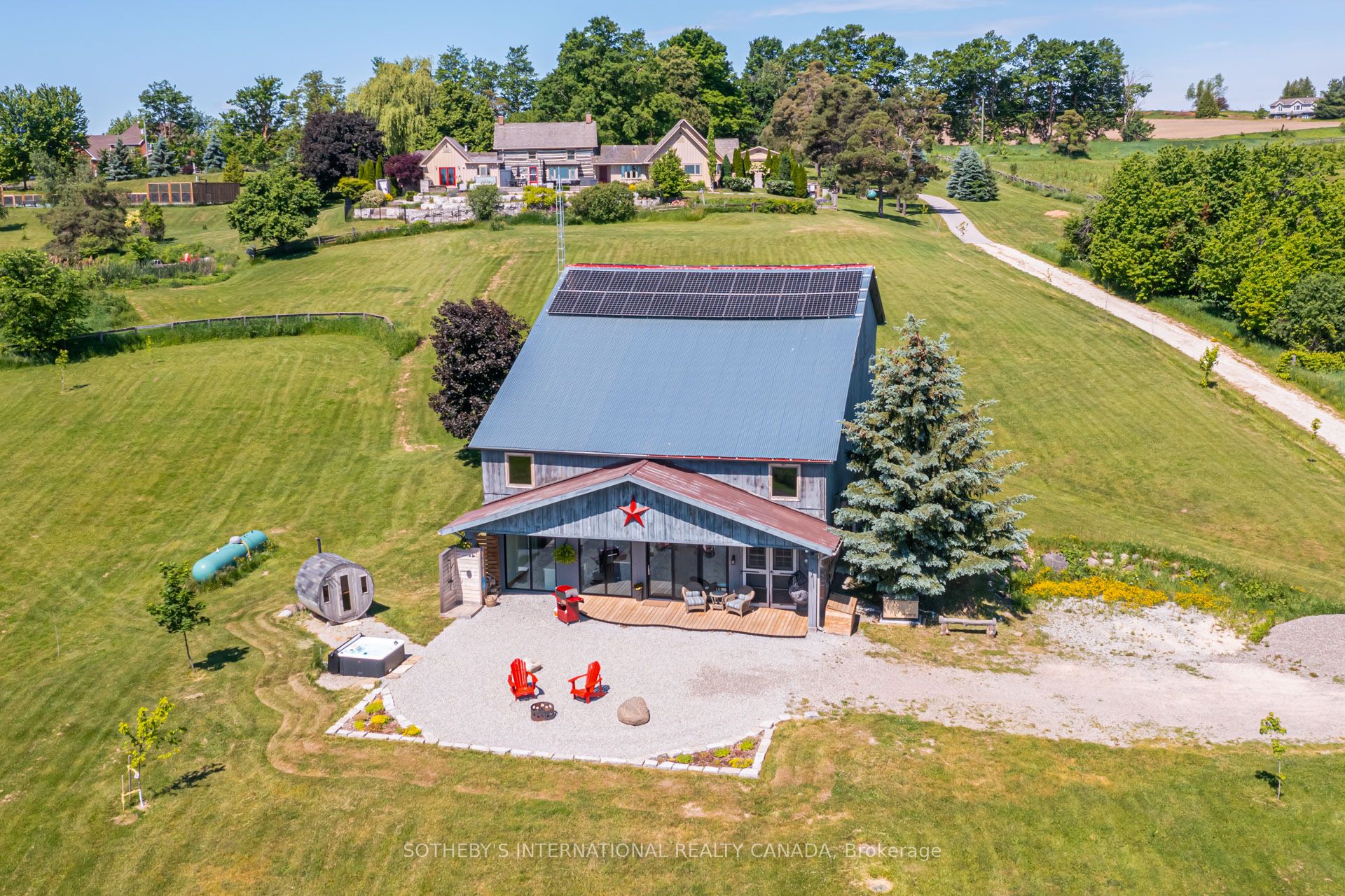 995611 Mono-adjala Townline Property Photo 47
