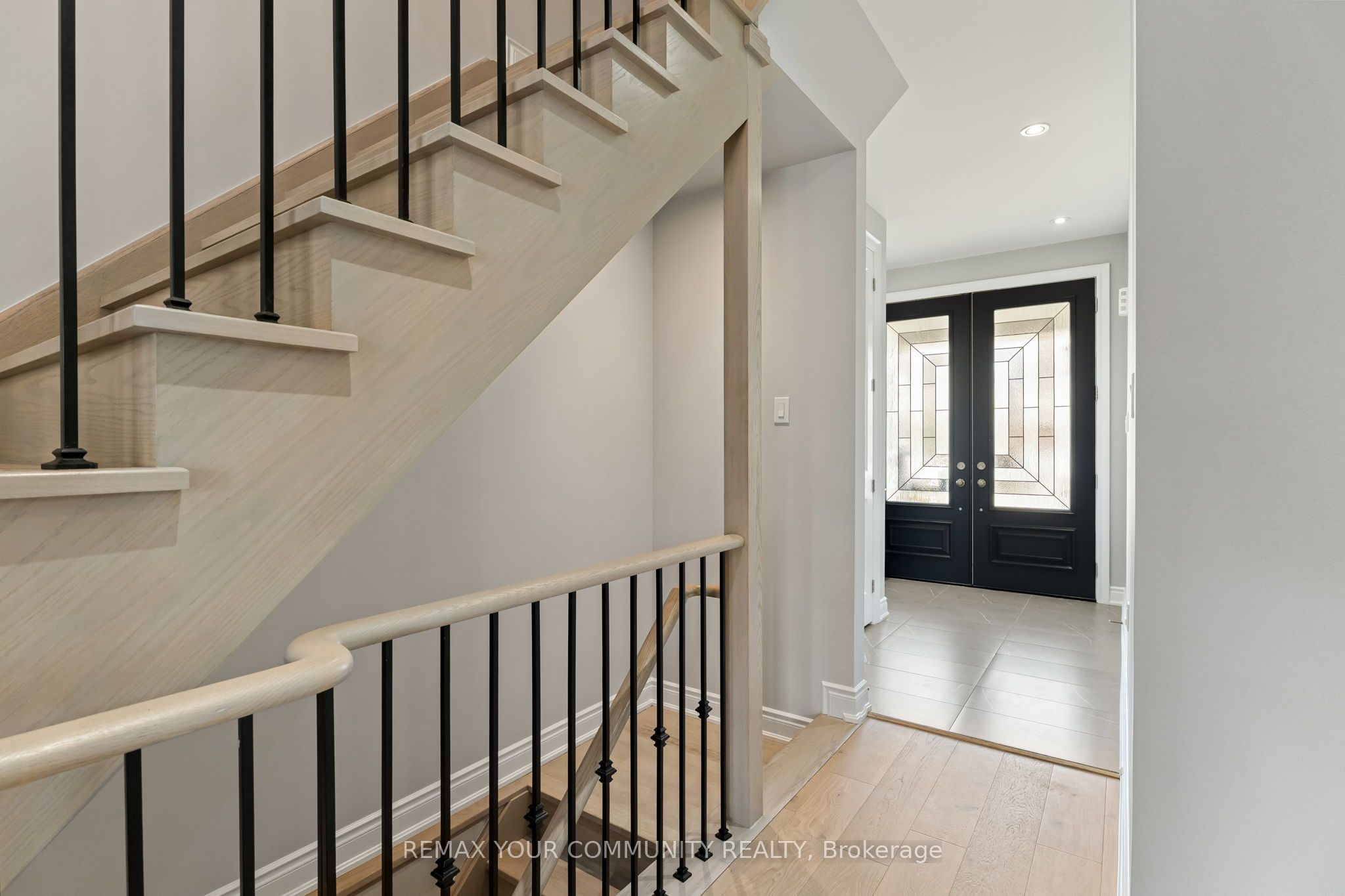 99 Walker Boulevard Property Photo 6