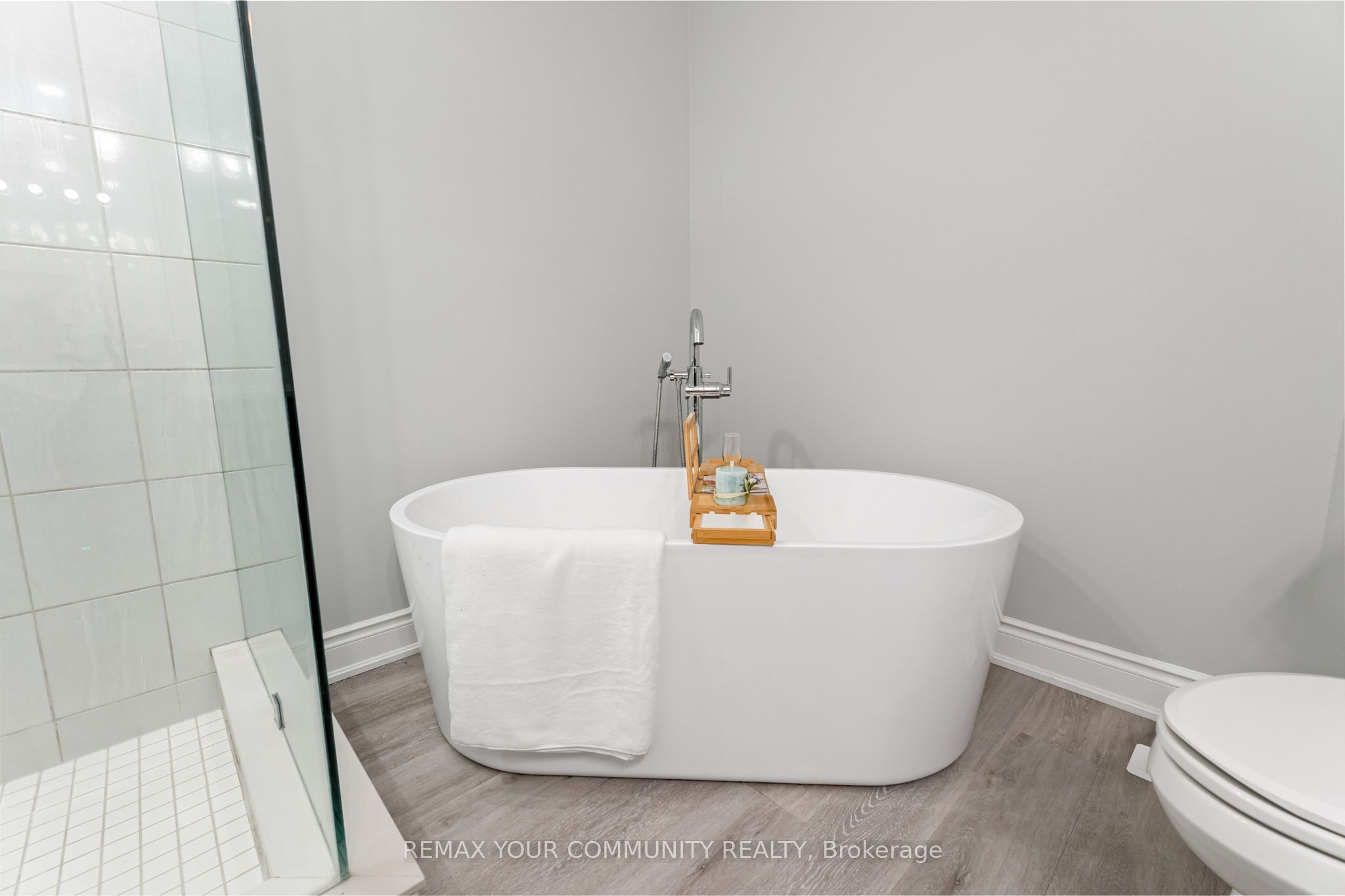 99 Walker Boulevard Property Photo 30