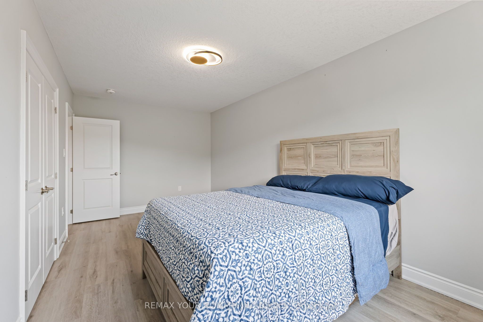 99 Walker Boulevard Property Photo 38