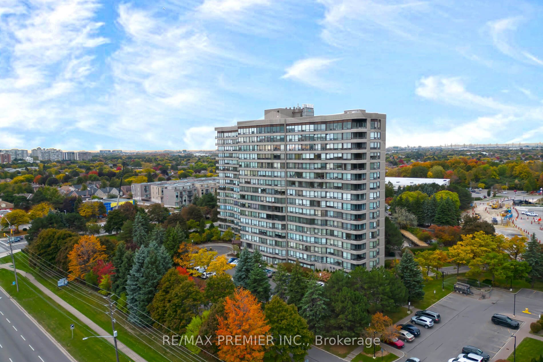 7440 Bathurst Street 1614 Property Photo 45