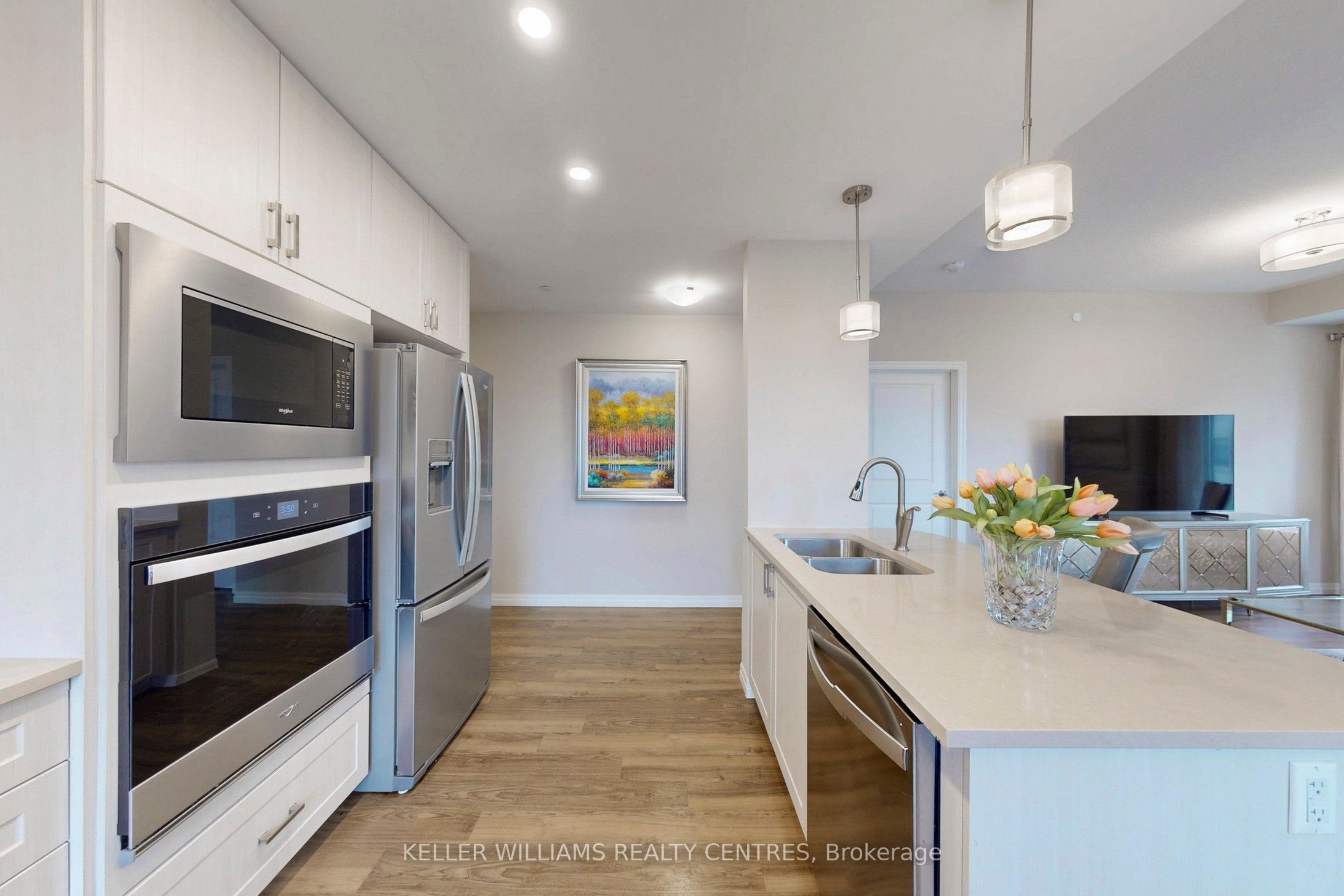 460 William Graham Drive 313 Property Photo 12