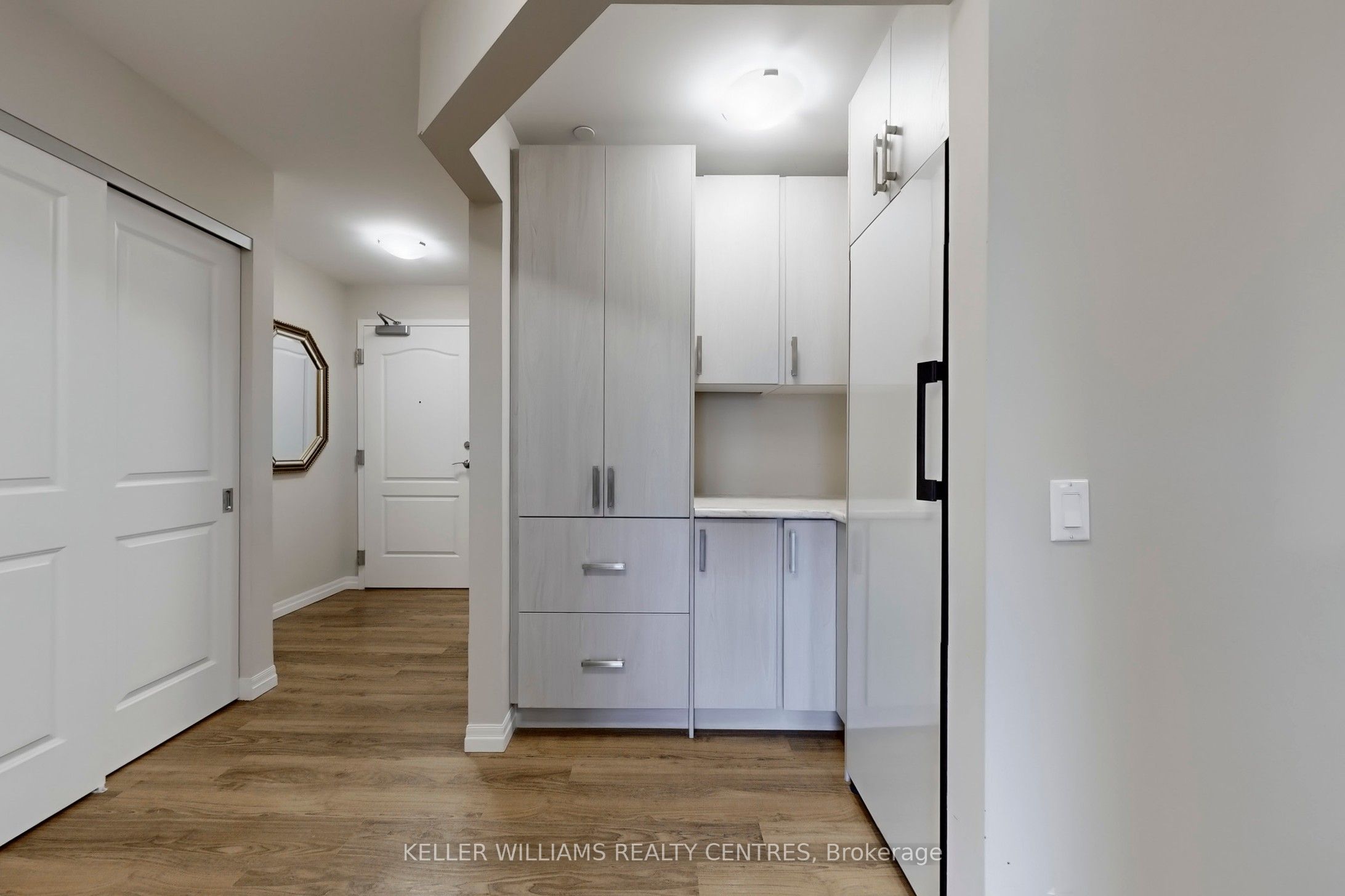 460 William Graham Drive 313 Property Photo 23