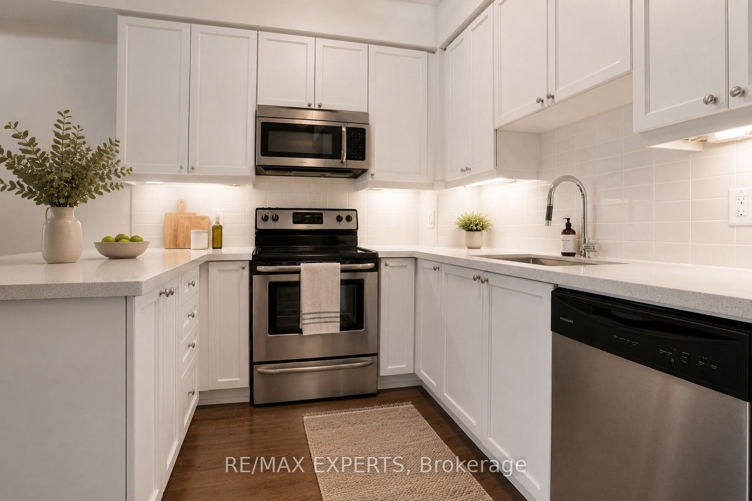 24 Woodstream Boulevard 208 Property Photo 10