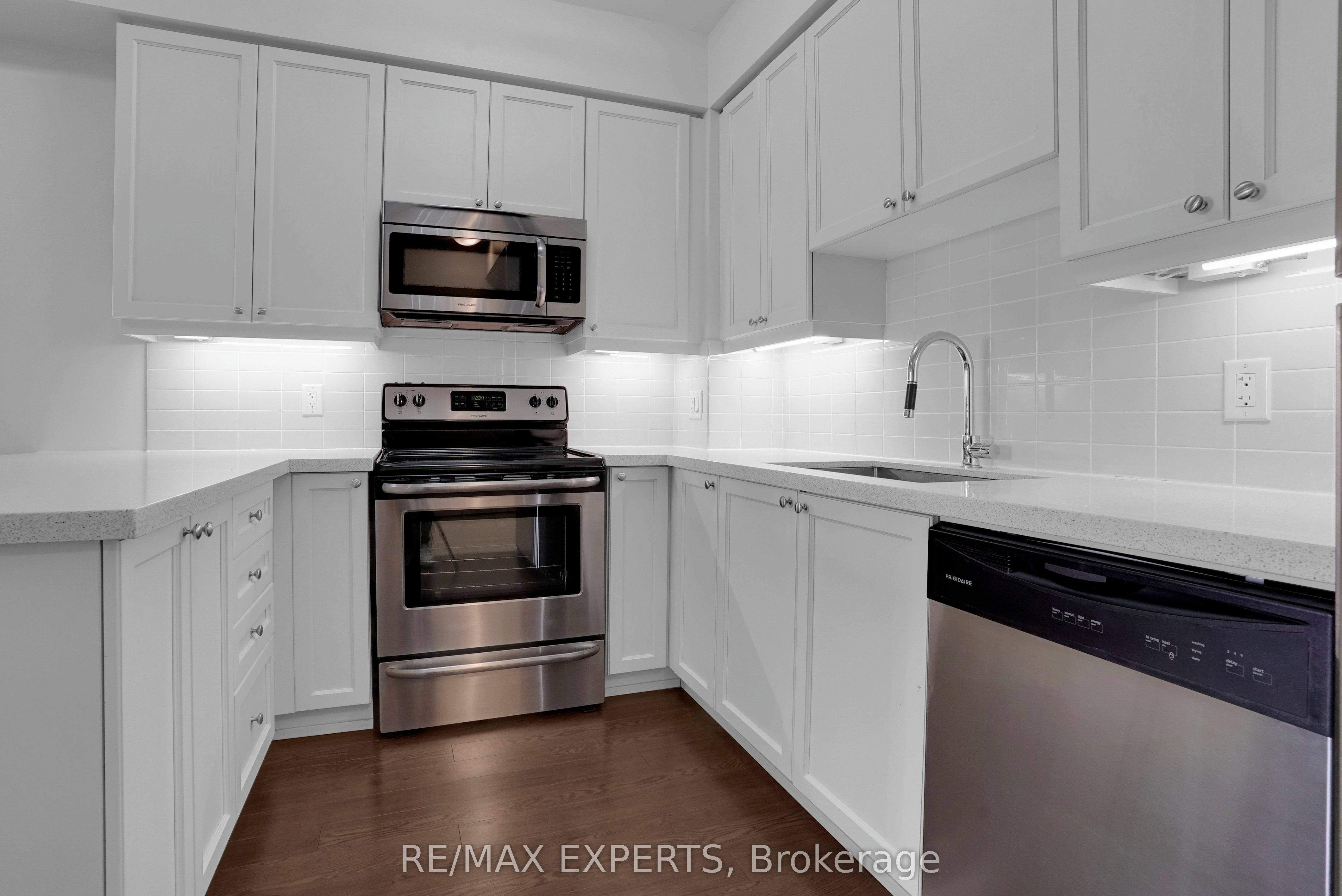 24 Woodstream Boulevard 208 Property Photo 11