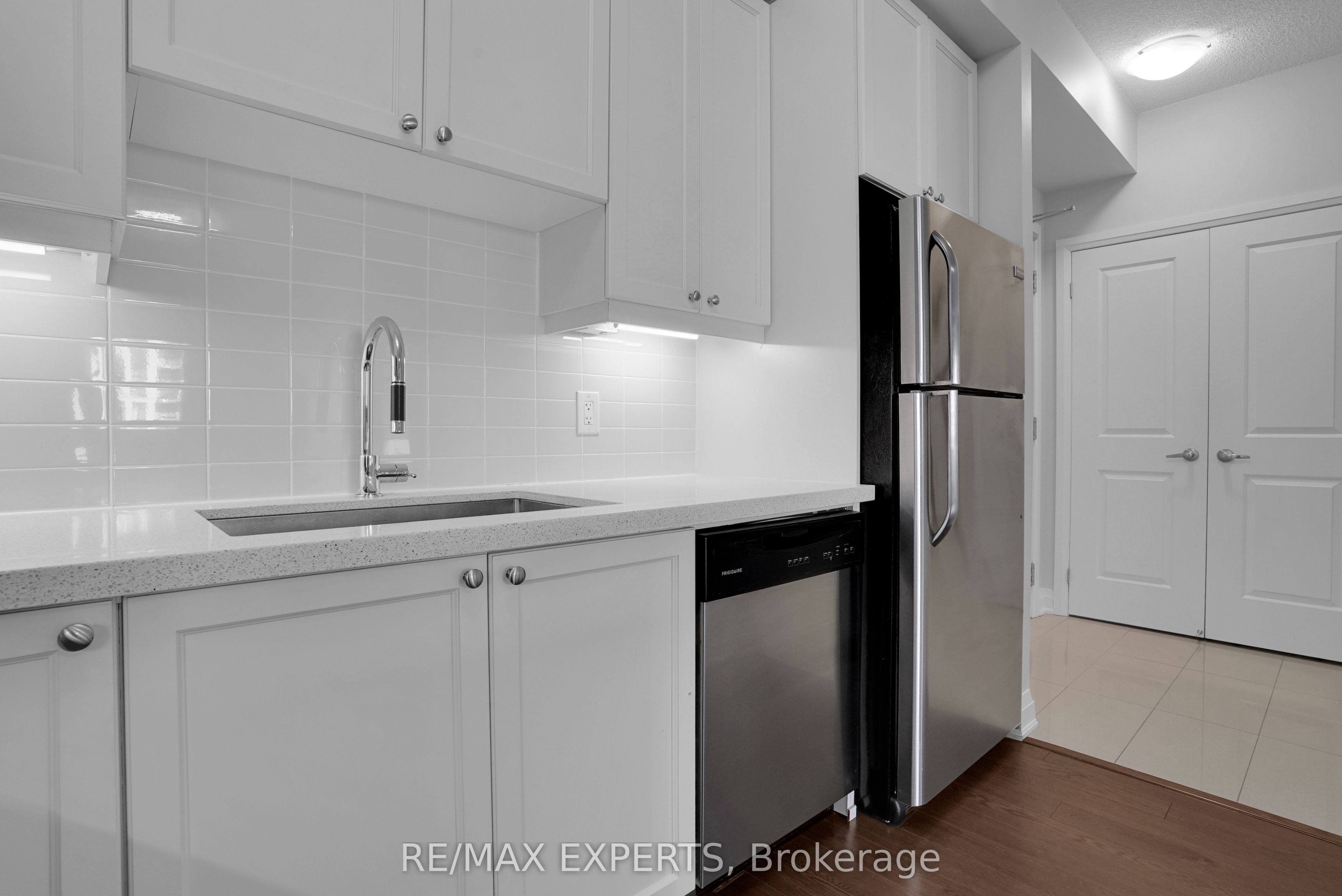 24 Woodstream Boulevard 208 Property Photo 12