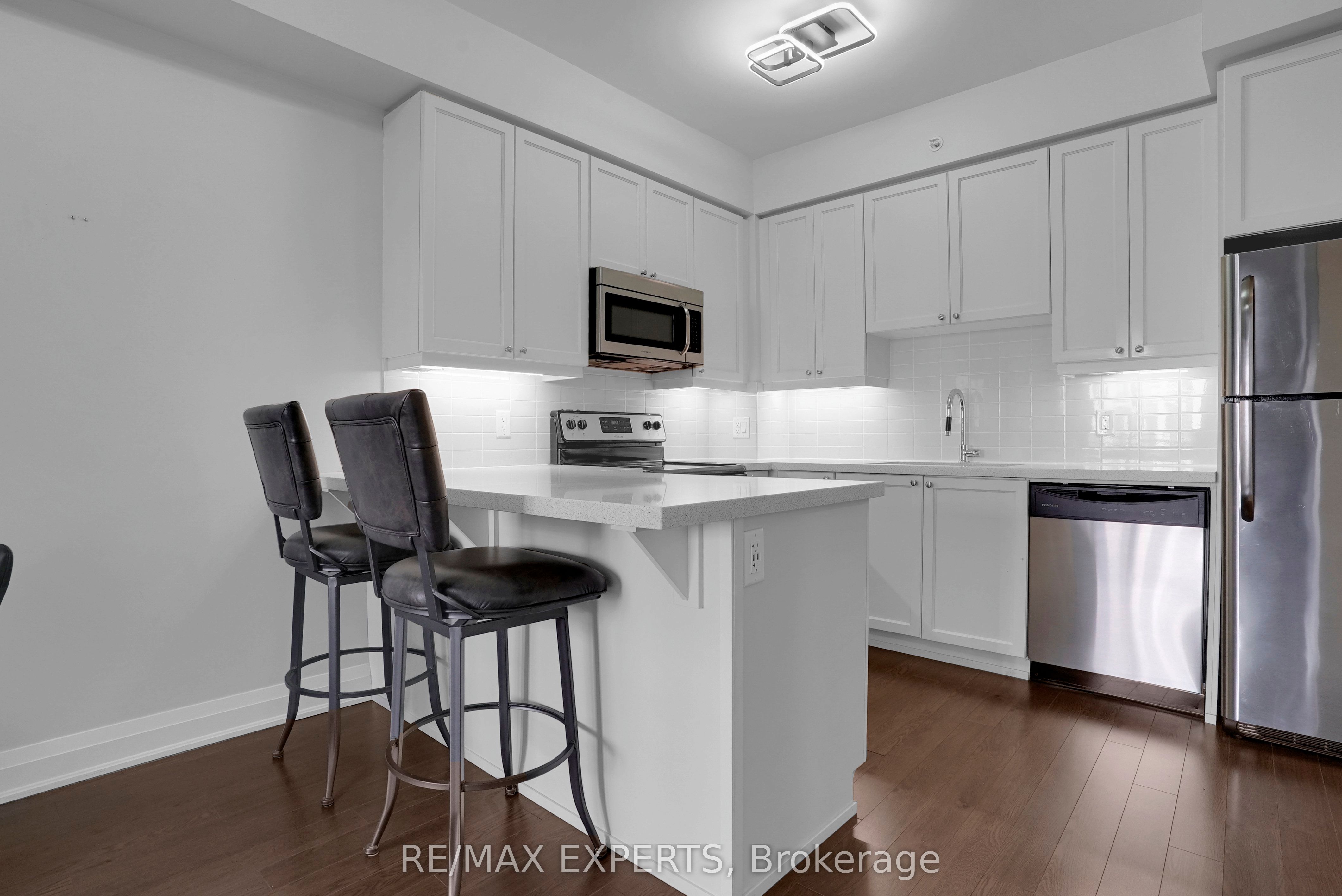 24 Woodstream Boulevard 208 Property Photo 15