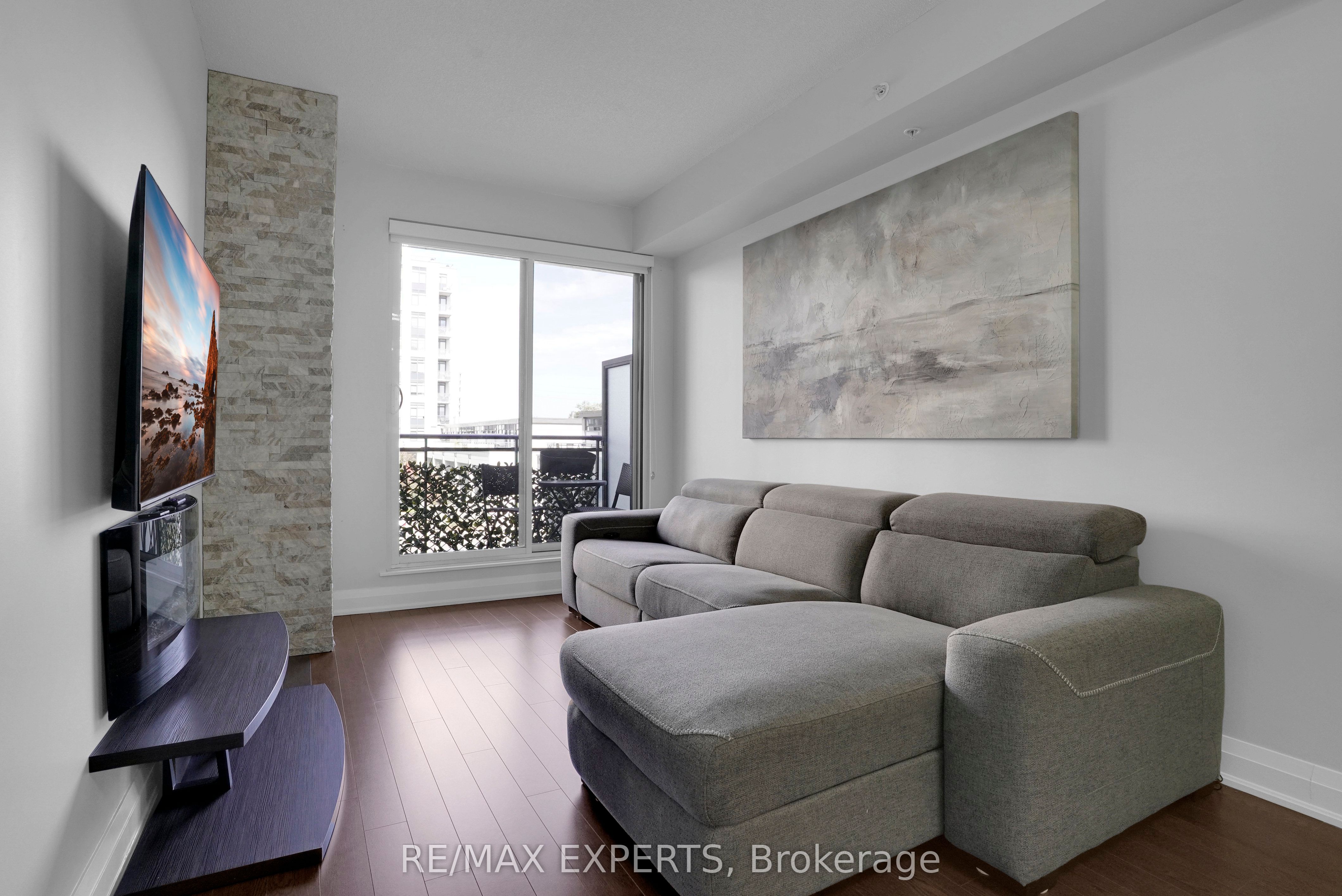 24 Woodstream Boulevard 208 Property Photo 19