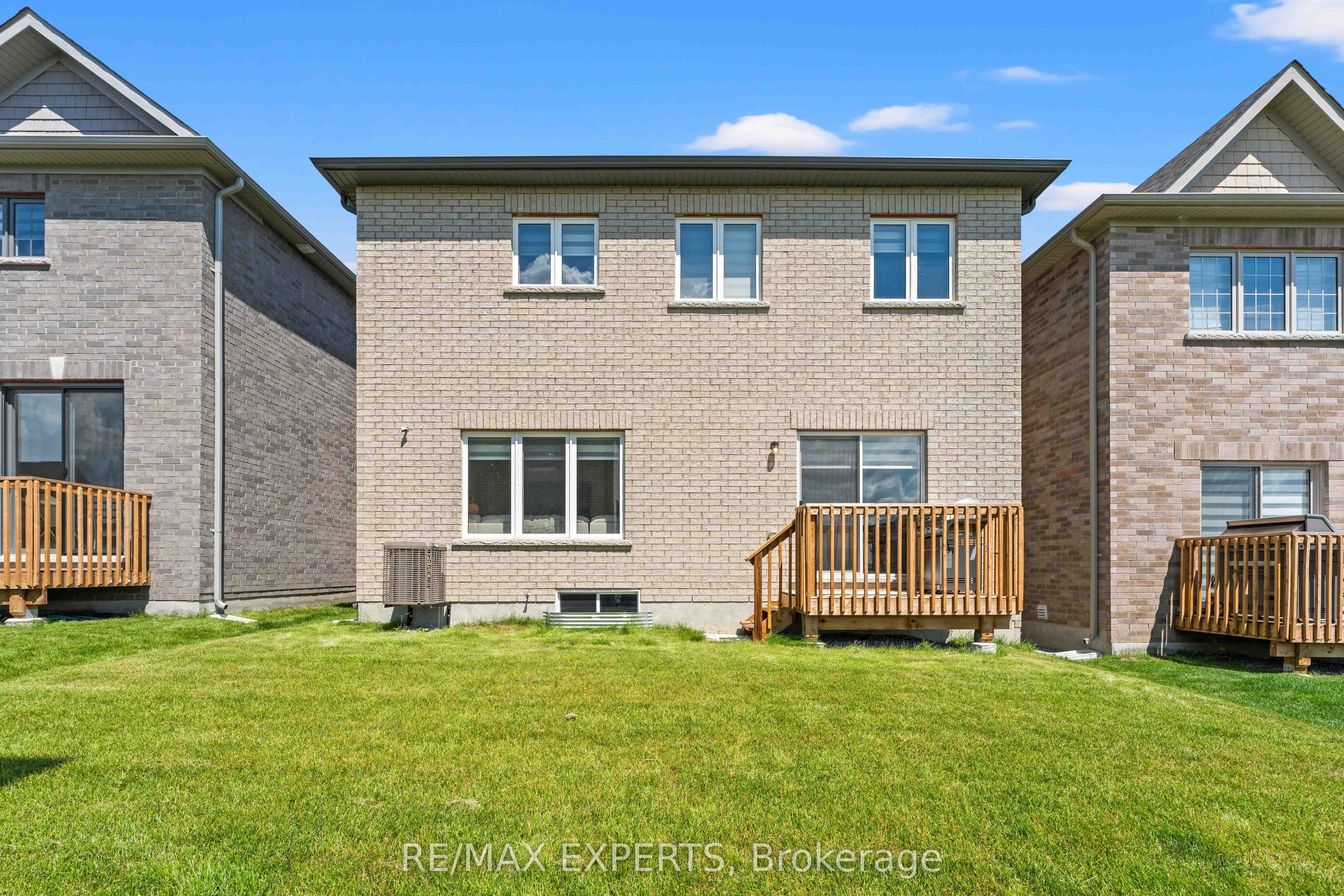 10 Lawrence D. Pridham Avenue Property Photo 38