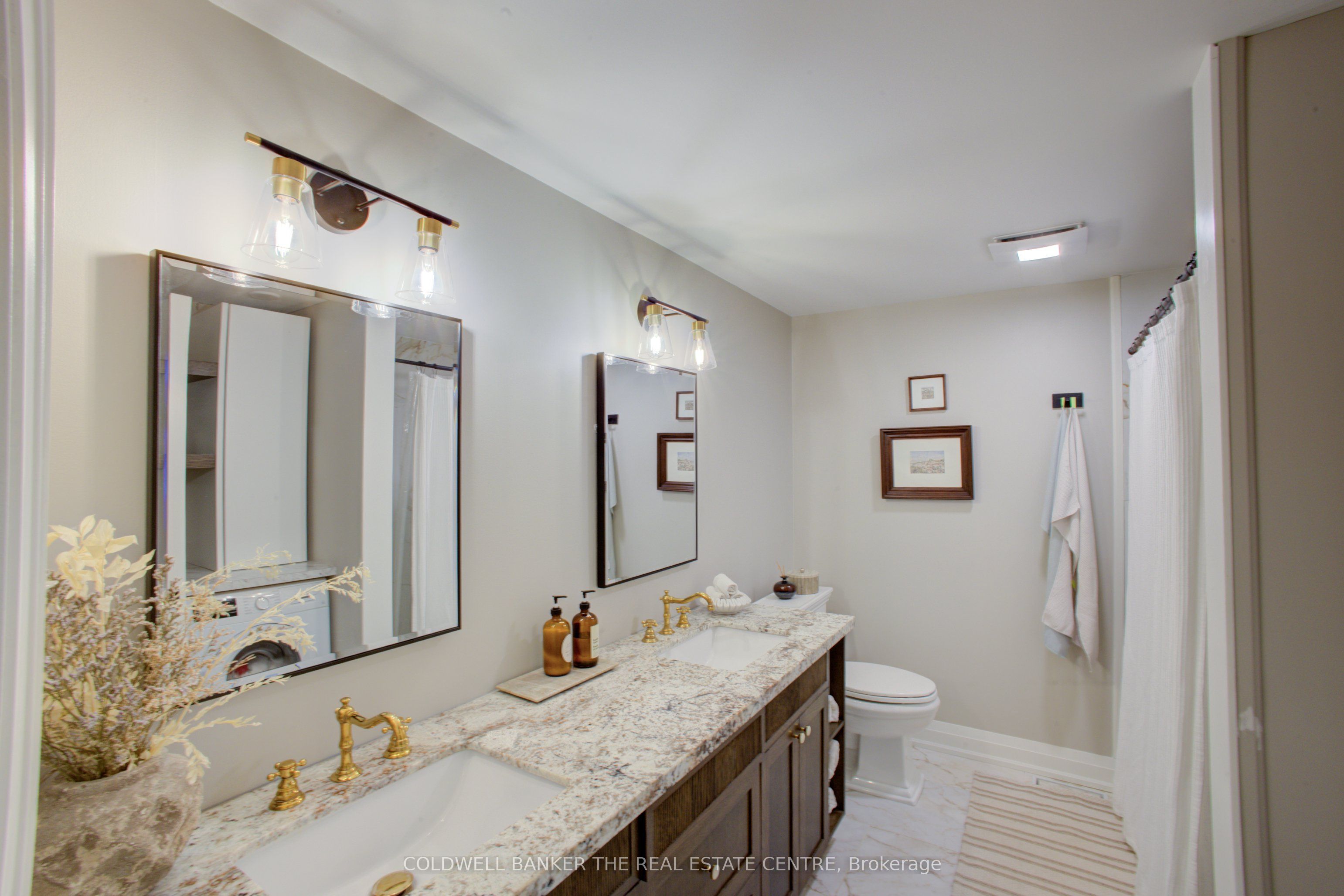 89 King Street Property Photo 19