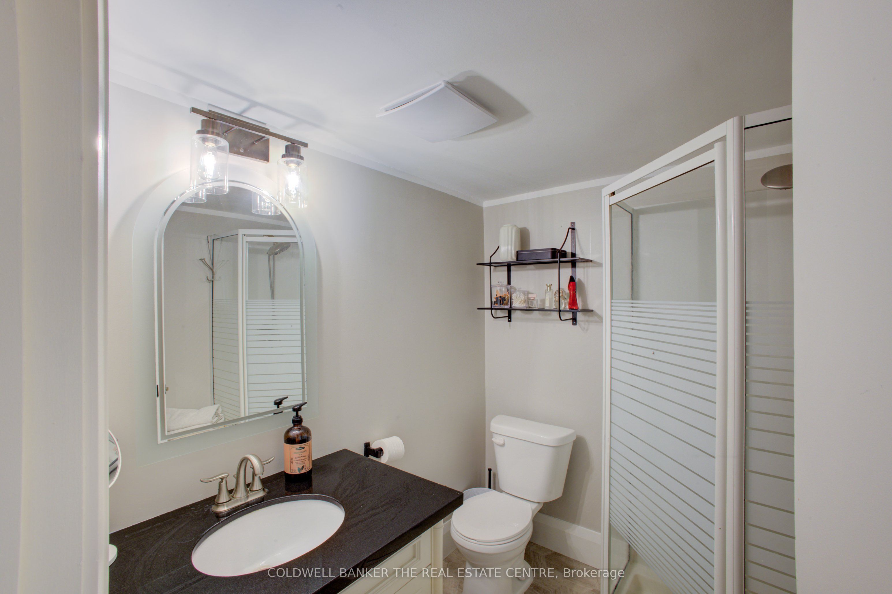 89 King Street Property Photo 31