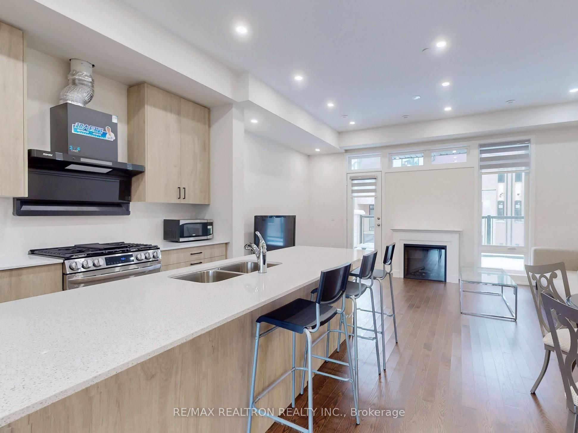 45 Credit Lane Rm 4 Property Photo 4