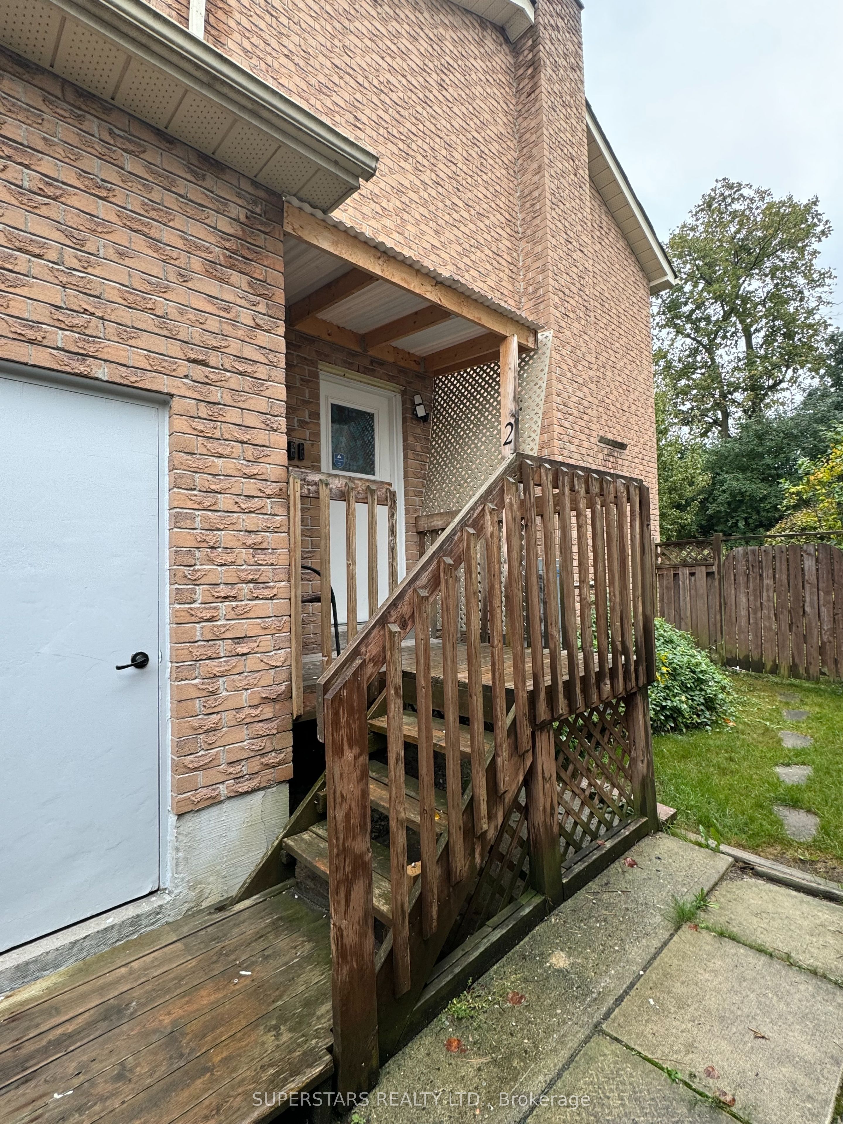 110 Colony Trail Boulevard Property Photo 2