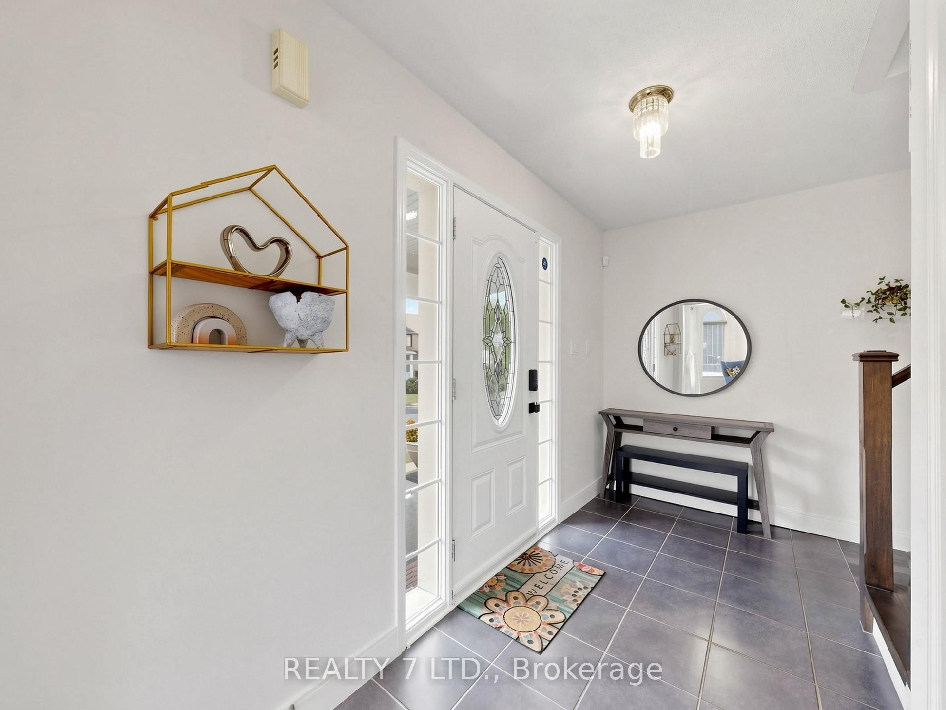 330 Cheryl Mews Boulevard Property Photo 12