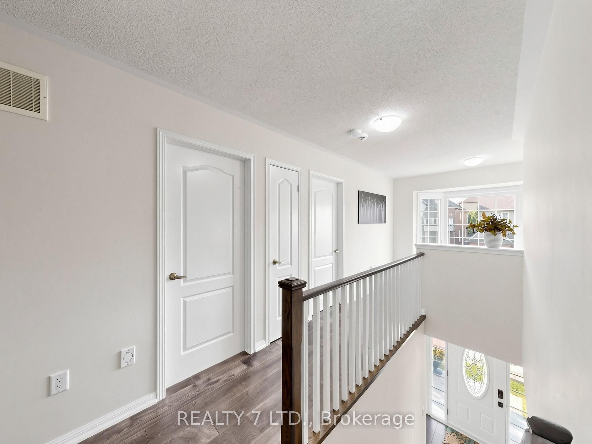330 Cheryl Mews Boulevard Property Photo 21