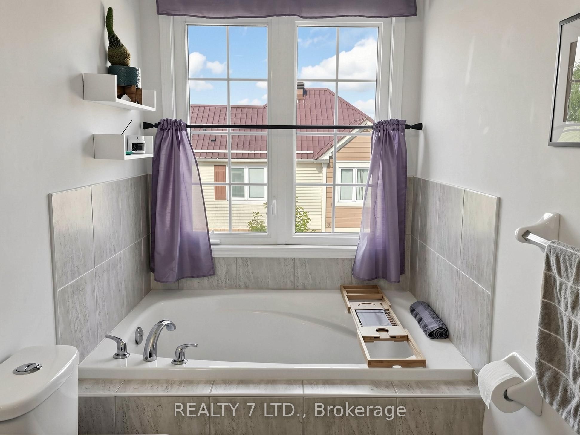 330 Cheryl Mews Boulevard Property Photo 26