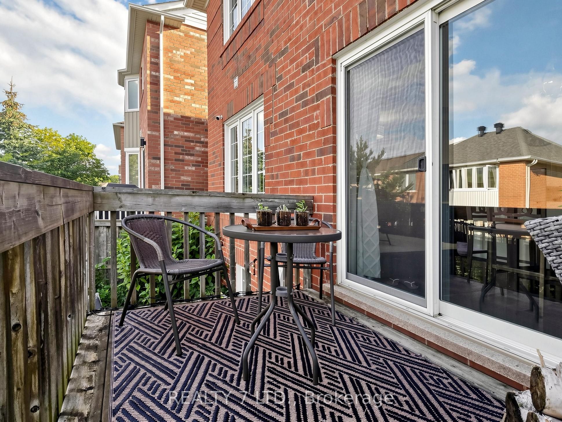 330 Cheryl Mews Boulevard Property Photo 40