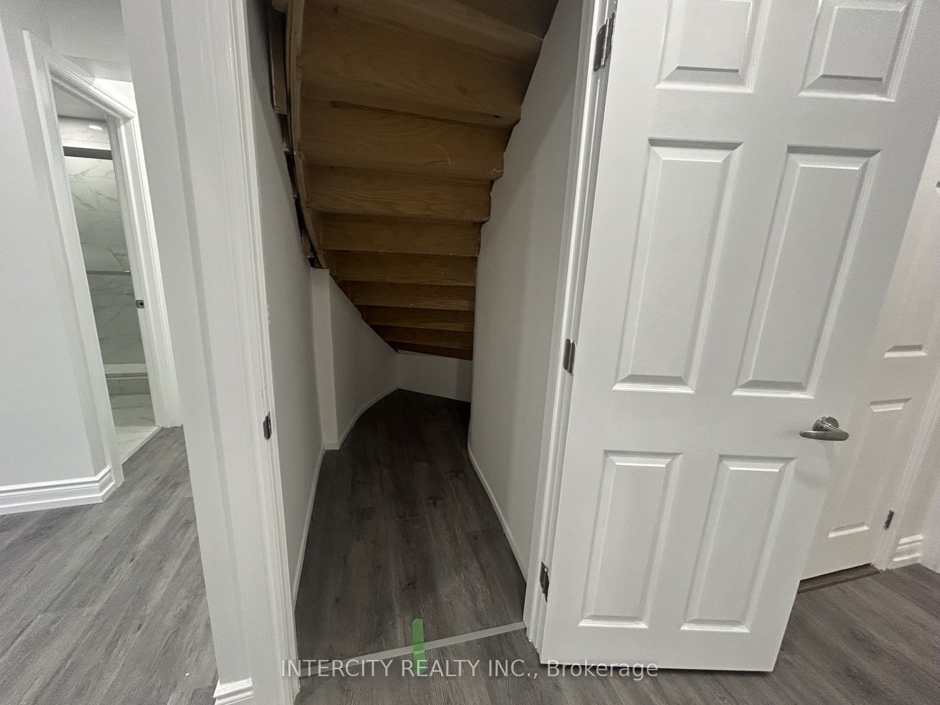 7 Empire Drive Basement Property Photo 8