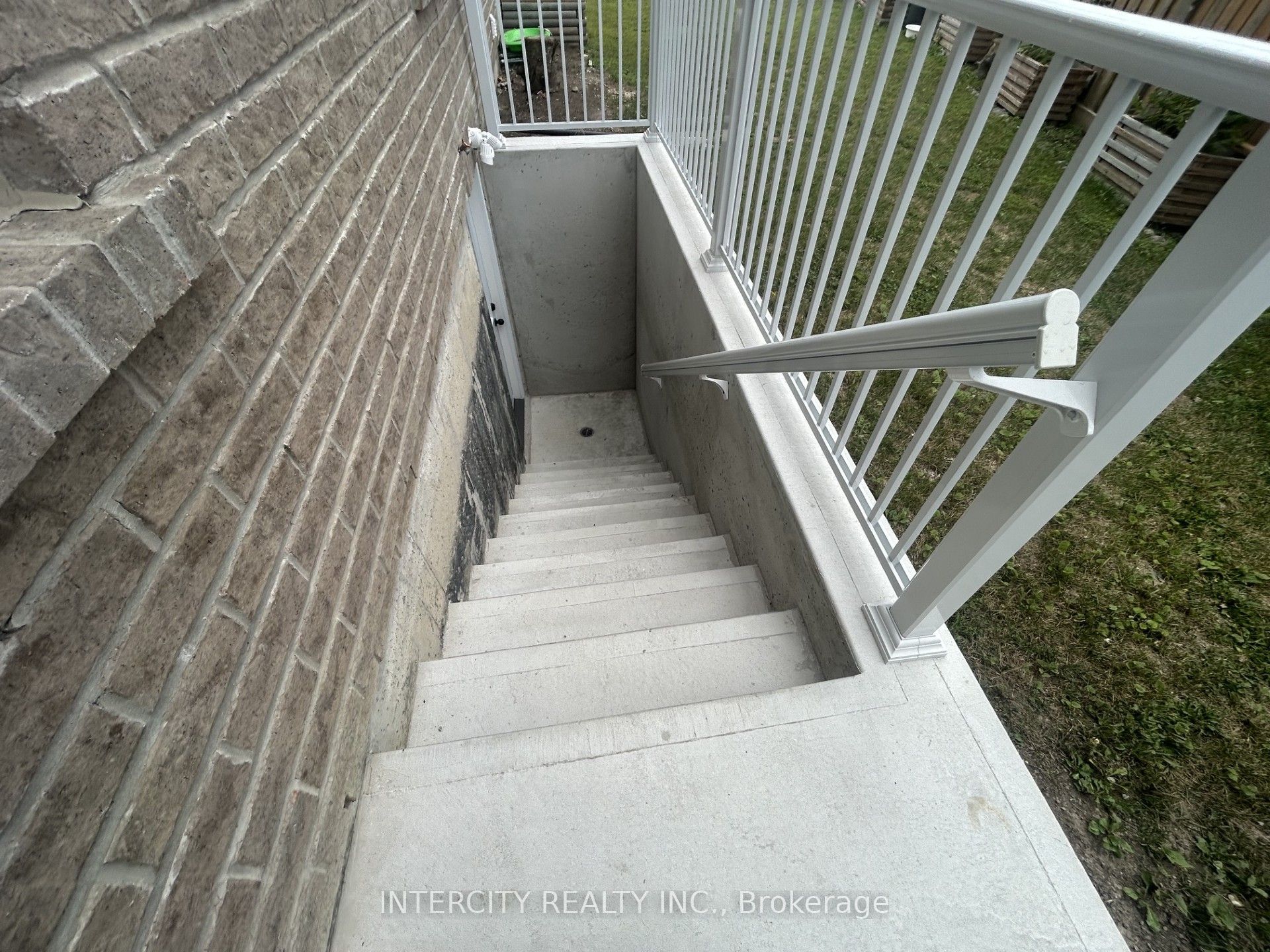 7 Empire Drive Basement Property Photo 12