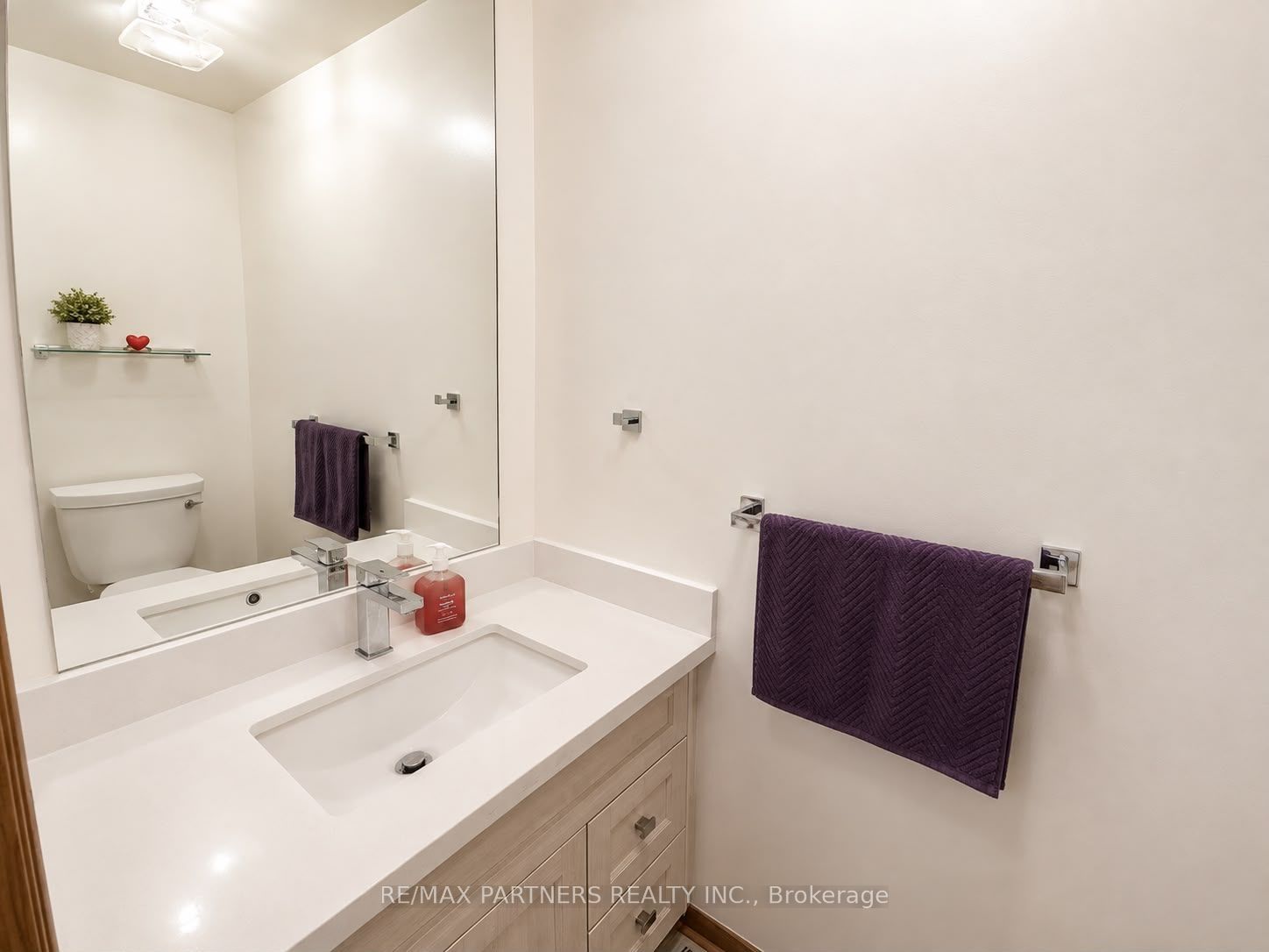 2 Glenhurst Road Property Photo 9