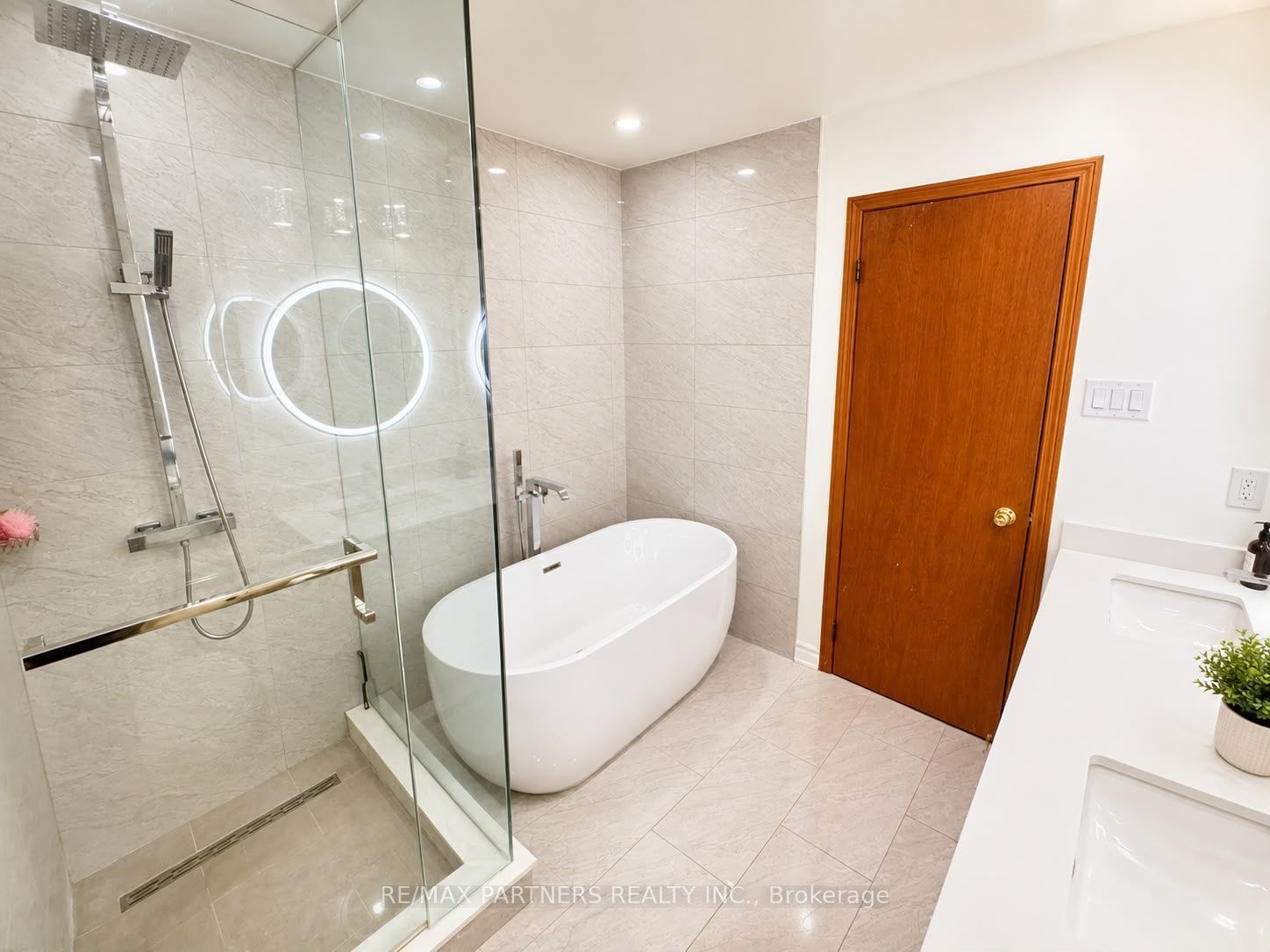 2 Glenhurst Road Property Photo 13