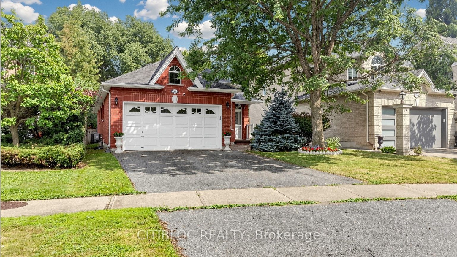 299 Tupper Boulevard Property Photo 4