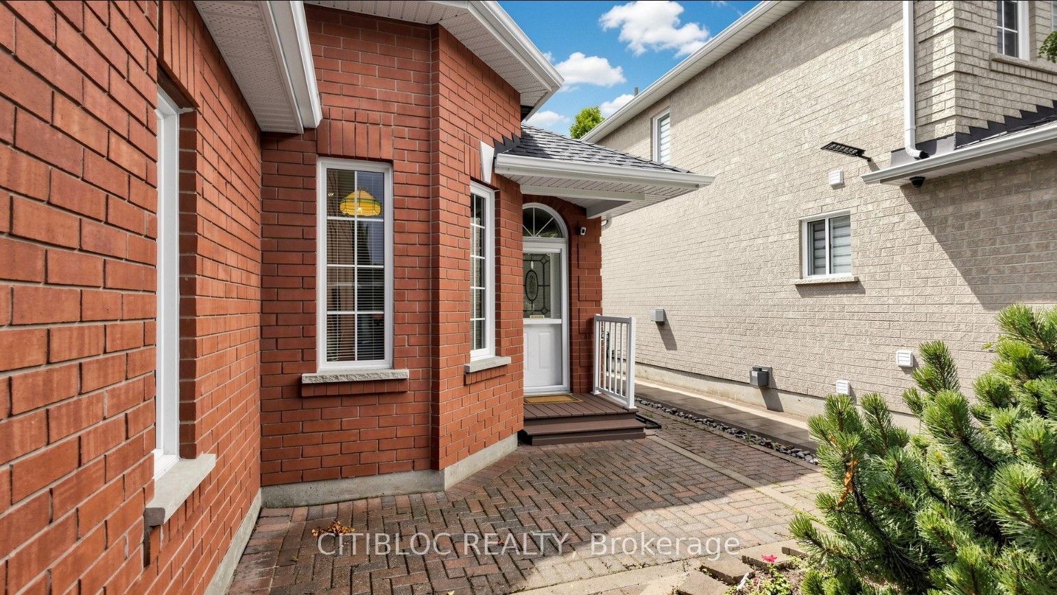 299 Tupper Boulevard Property Photo 5