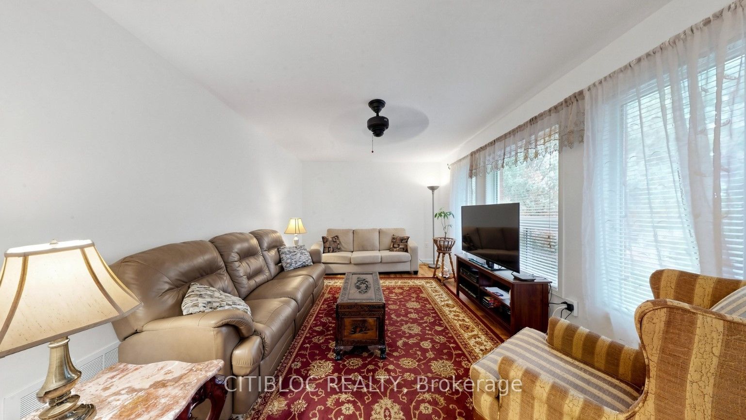 299 Tupper Boulevard Property Photo 6