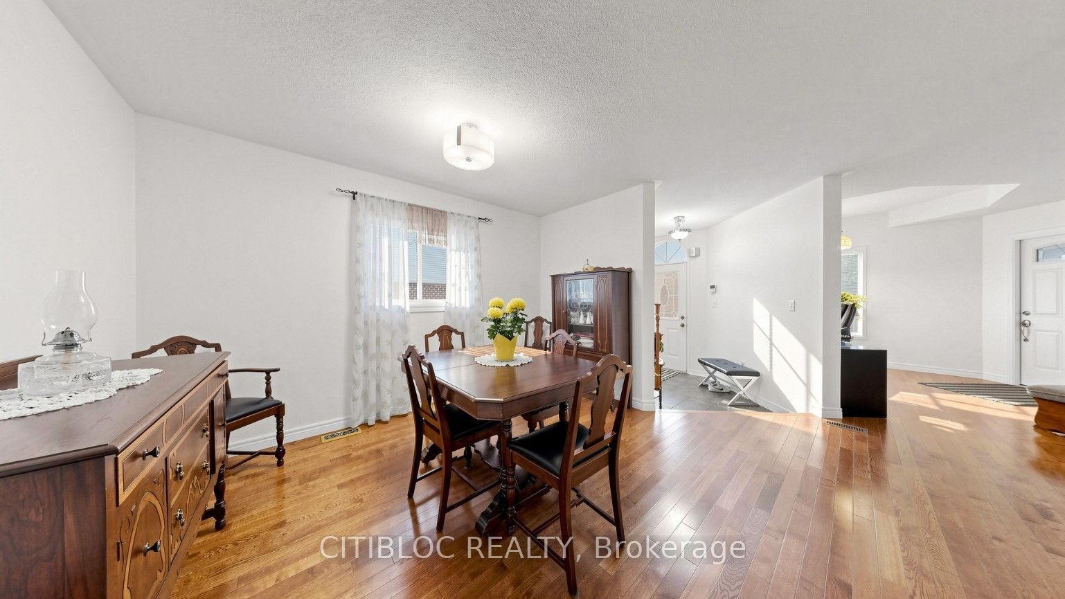 299 Tupper Boulevard Property Photo 20