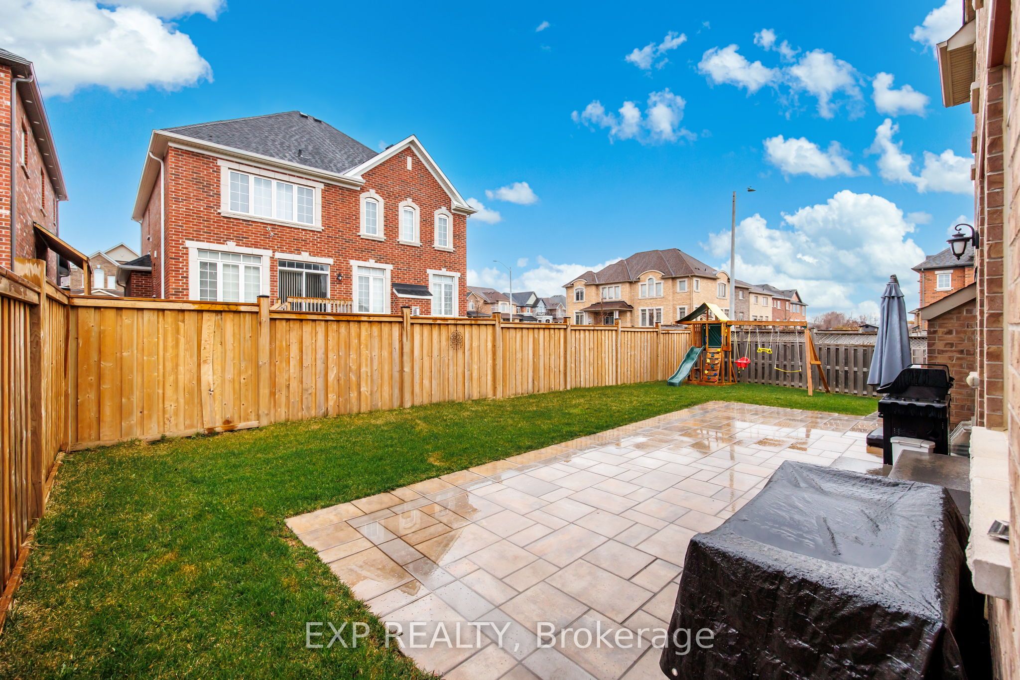 2300 Lozenby Street Property Photo 43