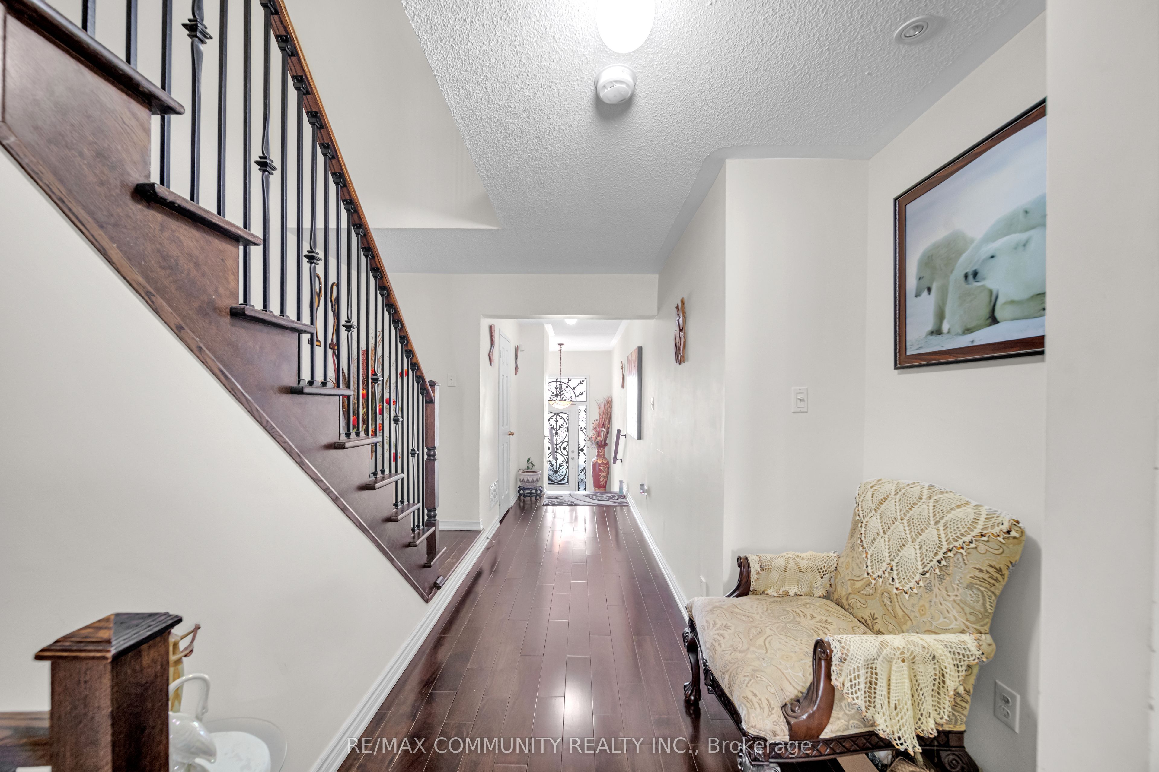 220 Lageer Drive Property Photo 8