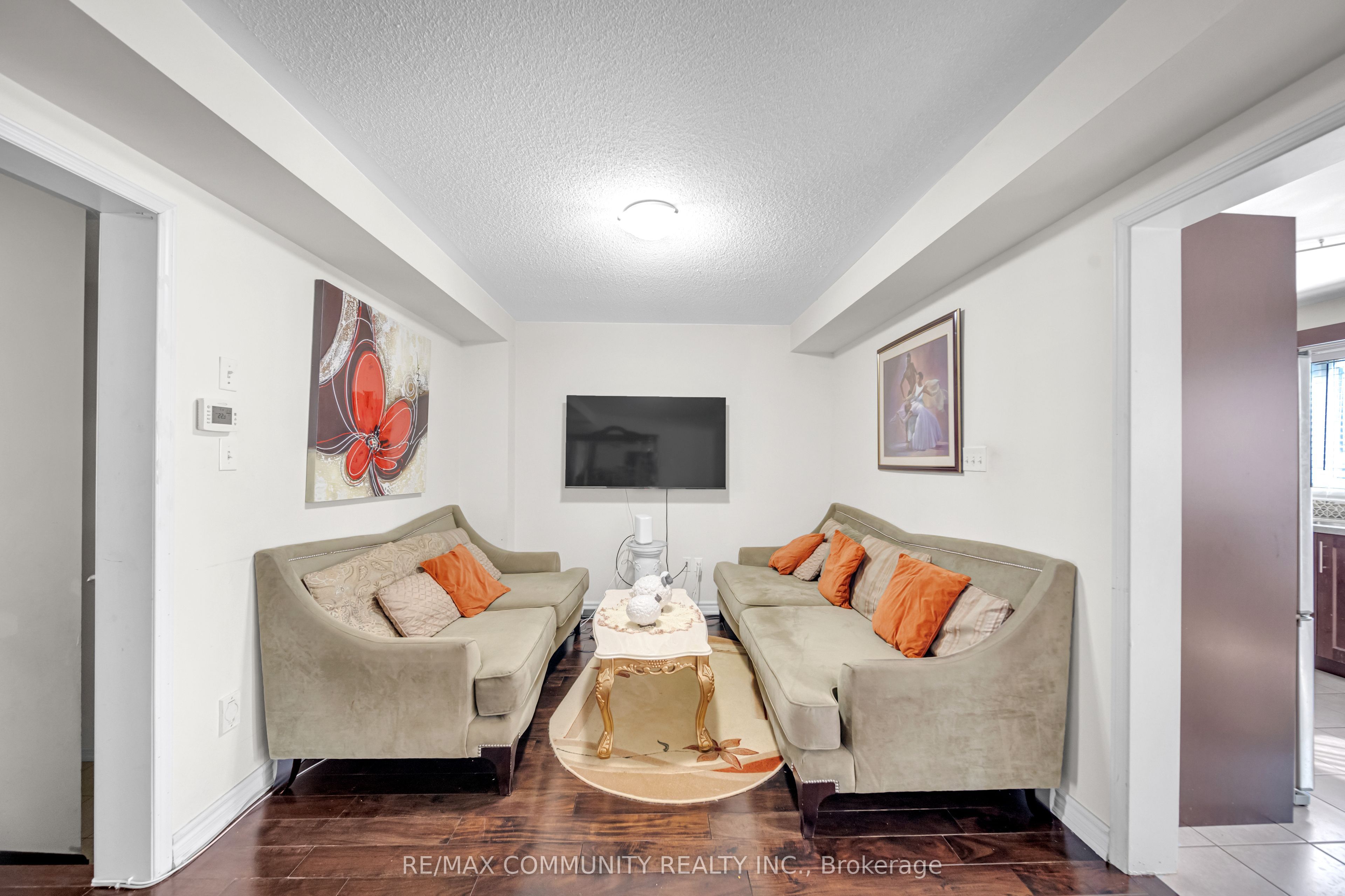 220 Lageer Drive Property Photo 10