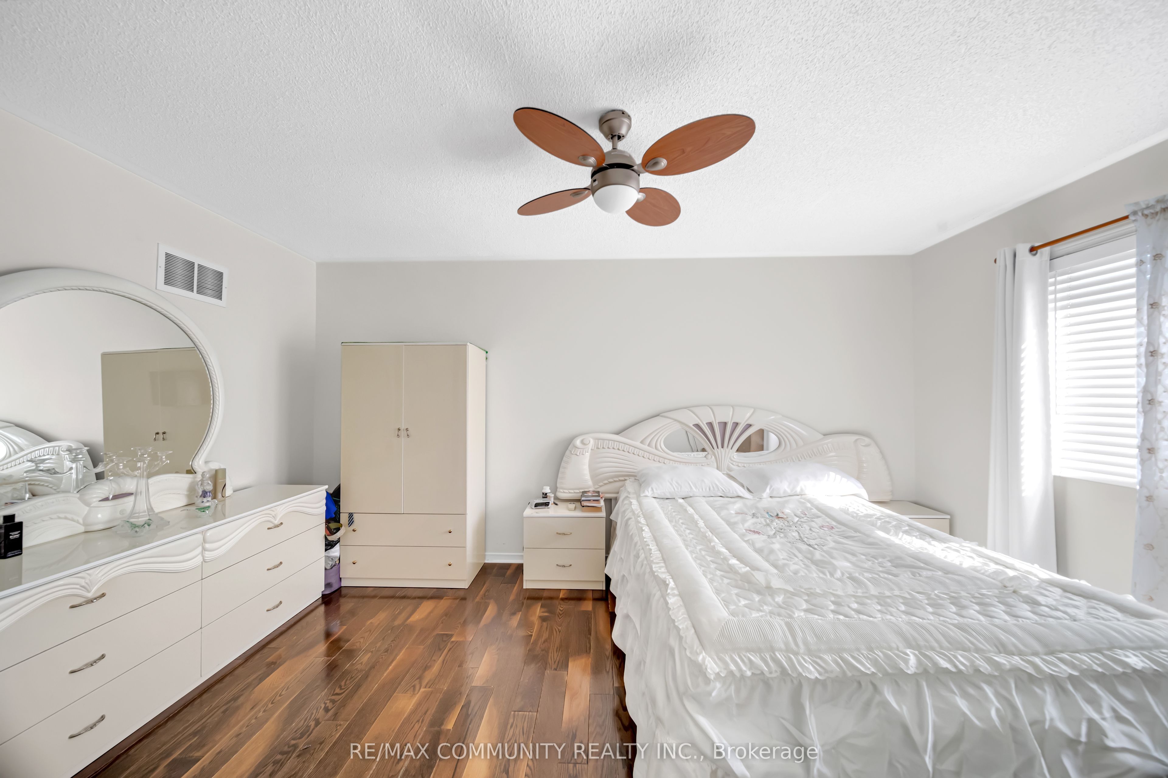 220 Lageer Drive Property Photo 20