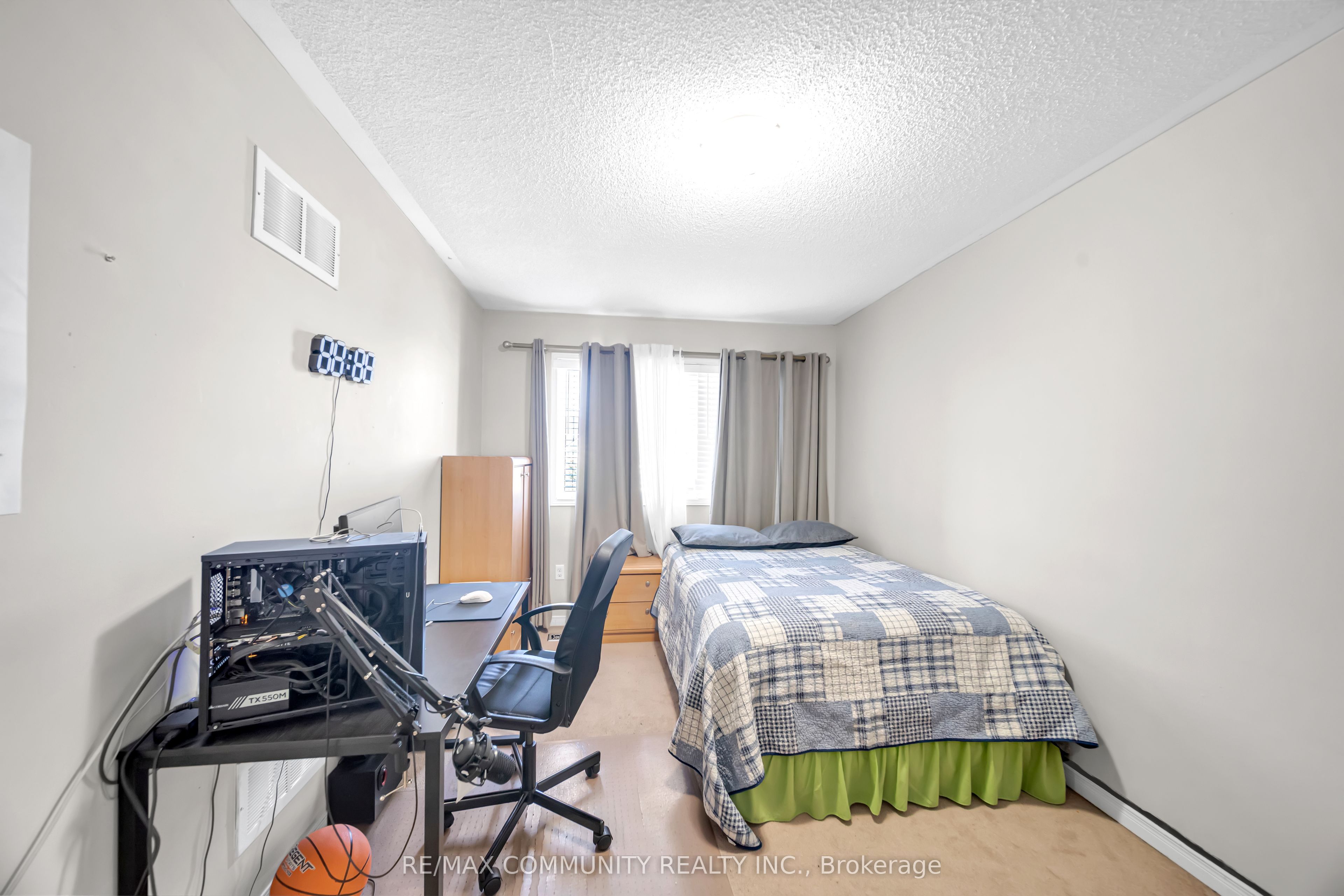 220 Lageer Drive Property Photo 23