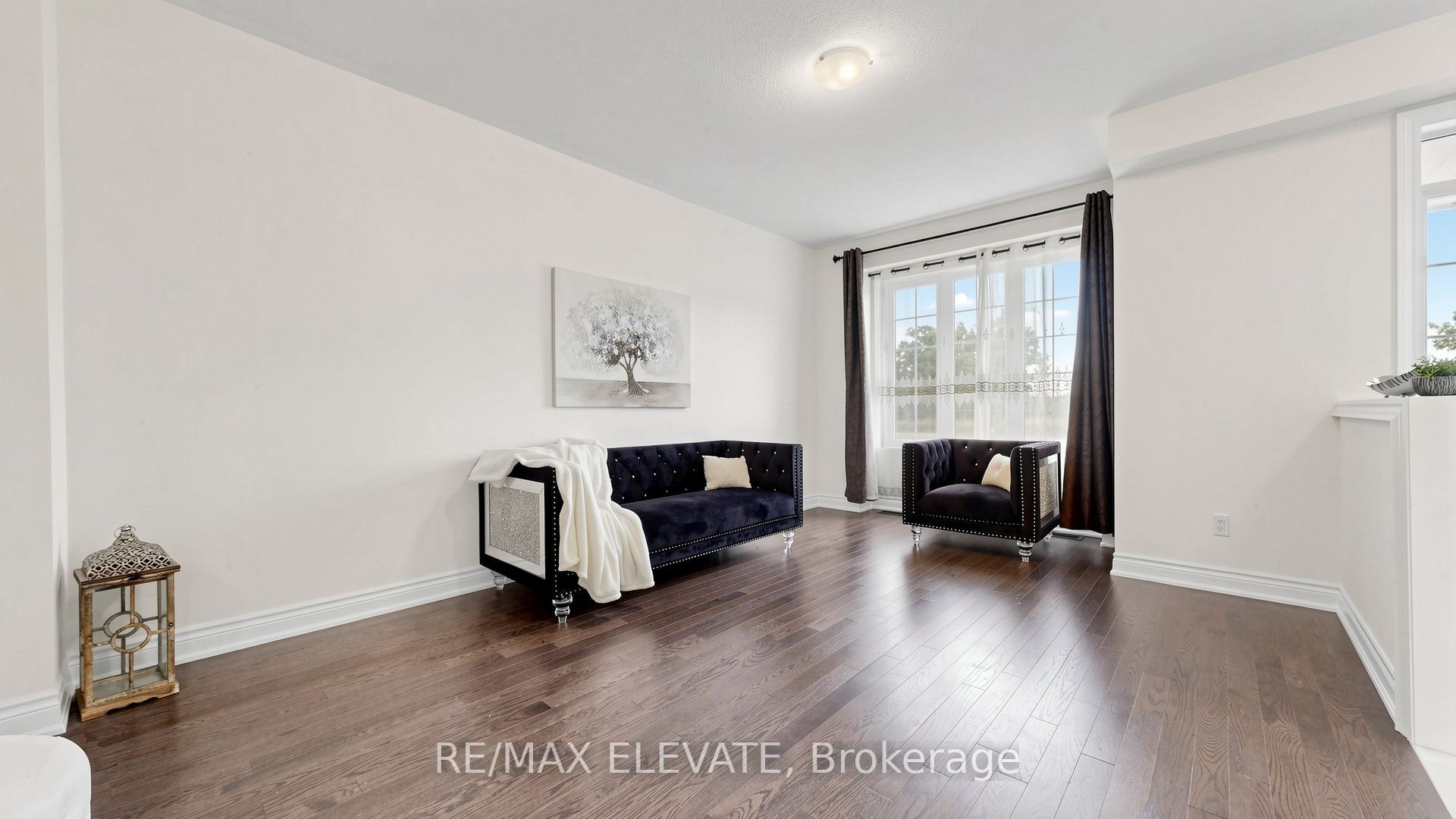 265 Kirkham Drive Property Photo 2