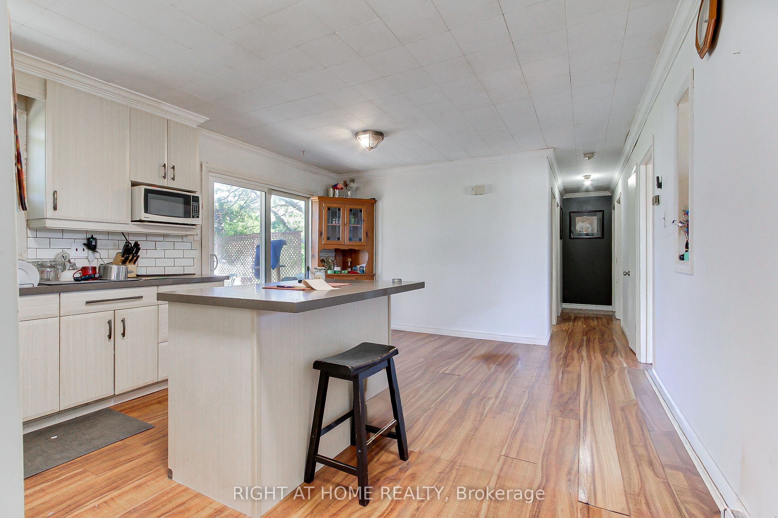 1384 Graham Side Road Property Photo 5
