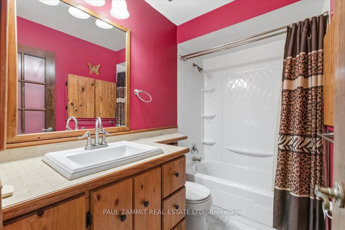 42 Nicholson Way Property Photo 10