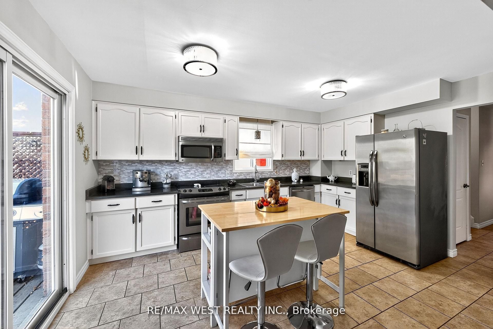 100 Kerr Boulevard Property Photo 17