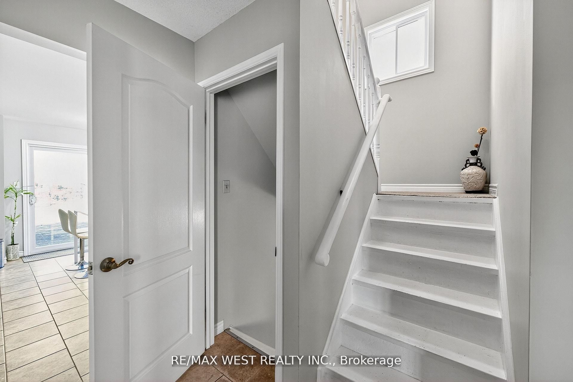 100 Kerr Boulevard Property Photo 21