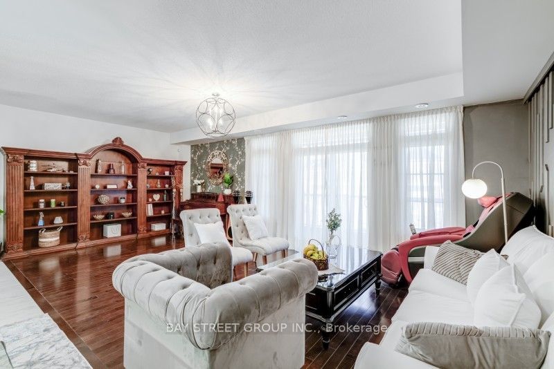 121 Luzon Avenue Property Photo 11