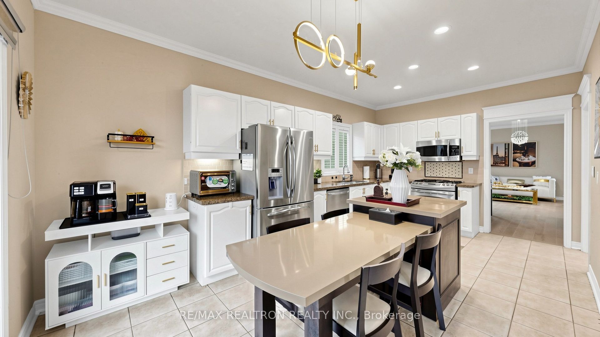 2 Rocksprings Avenue Property Photo 9